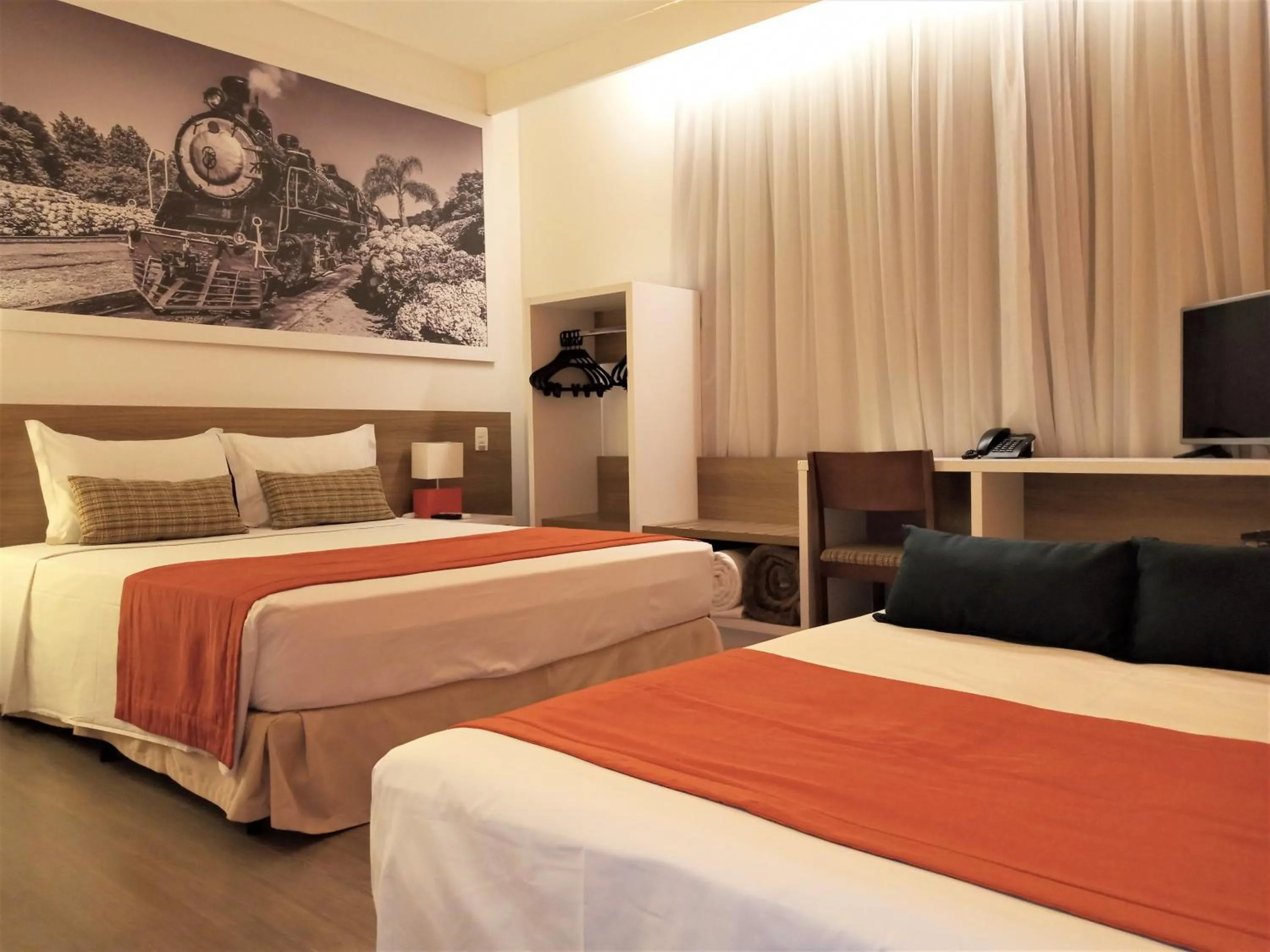 Triple Room - single occupancy - Disability Access in Slim Bento Gonçalves