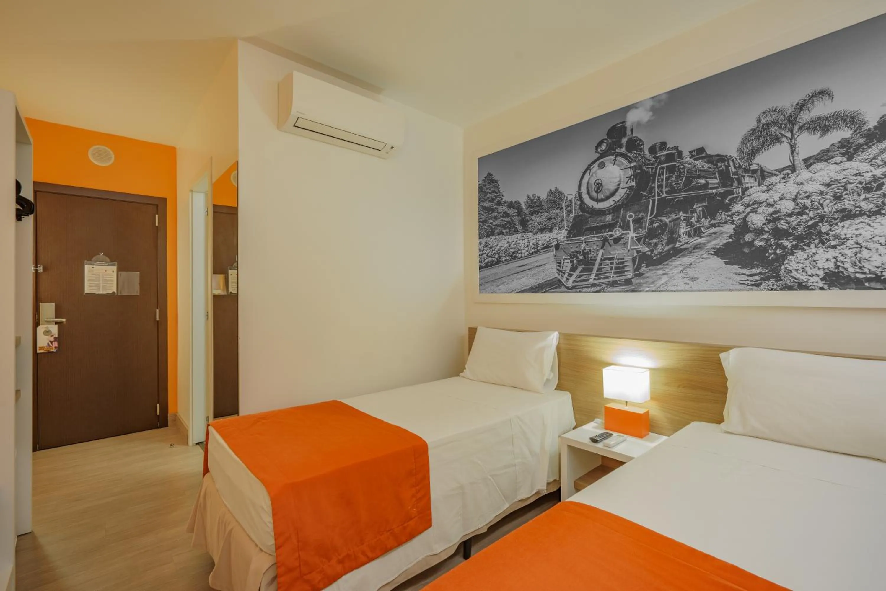 Standard Twin Room - single occupancy in Slim Bento Gonçalves
