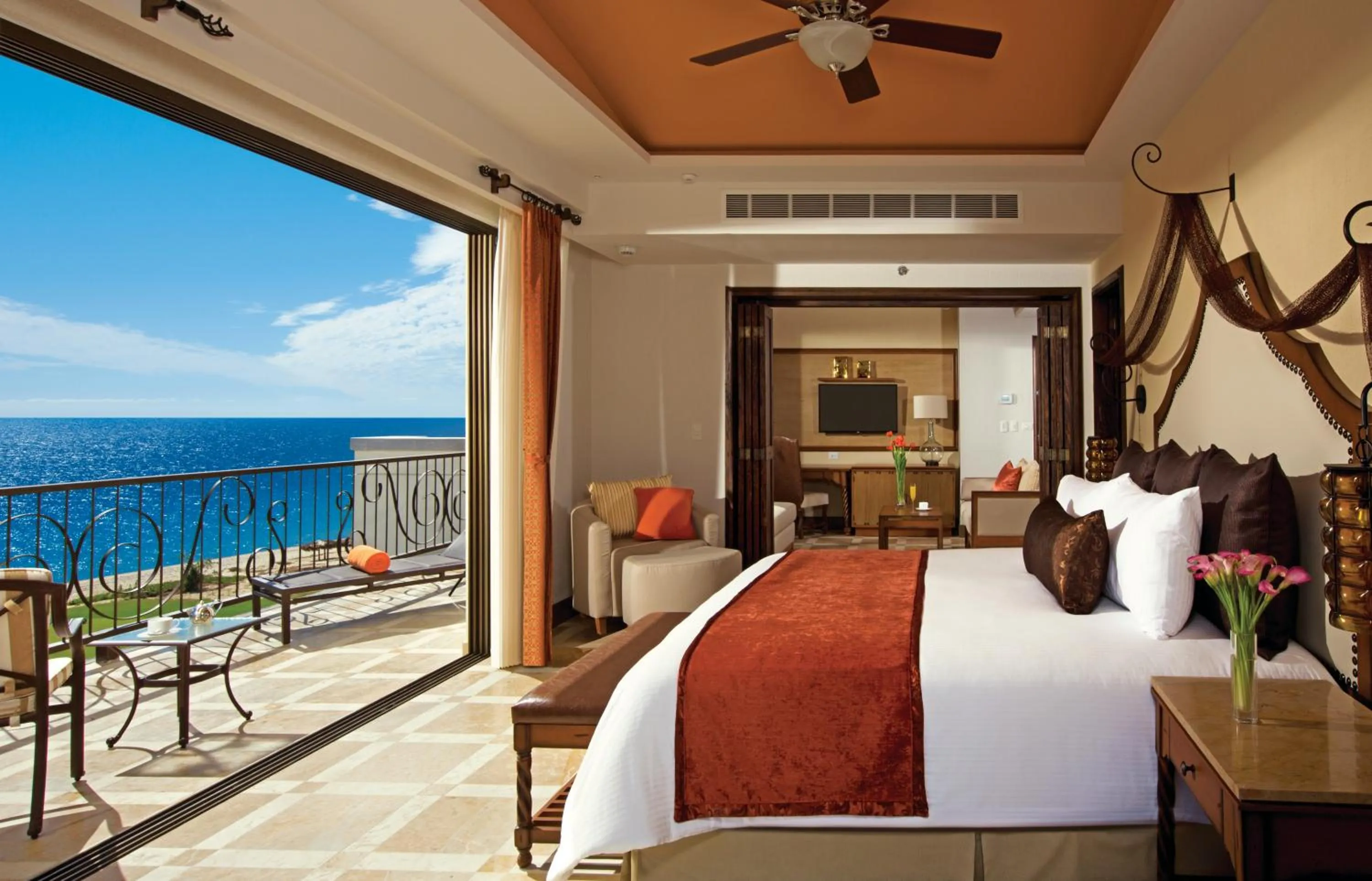 Master Suite - Ocean Front in Secrets Puerto Los Cabos Golf & Spa18+