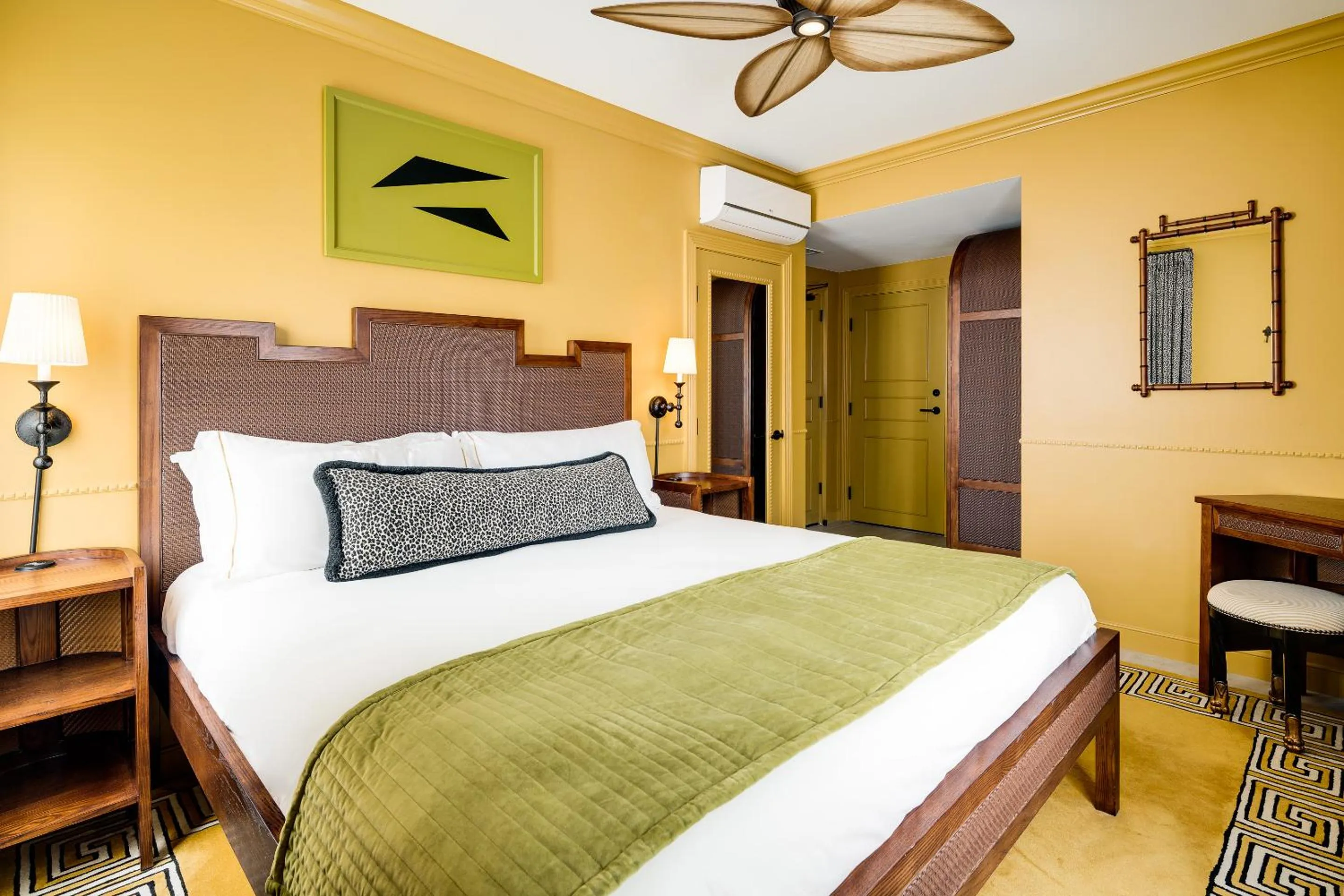 Deluxe King Room in Esme Miami Beach