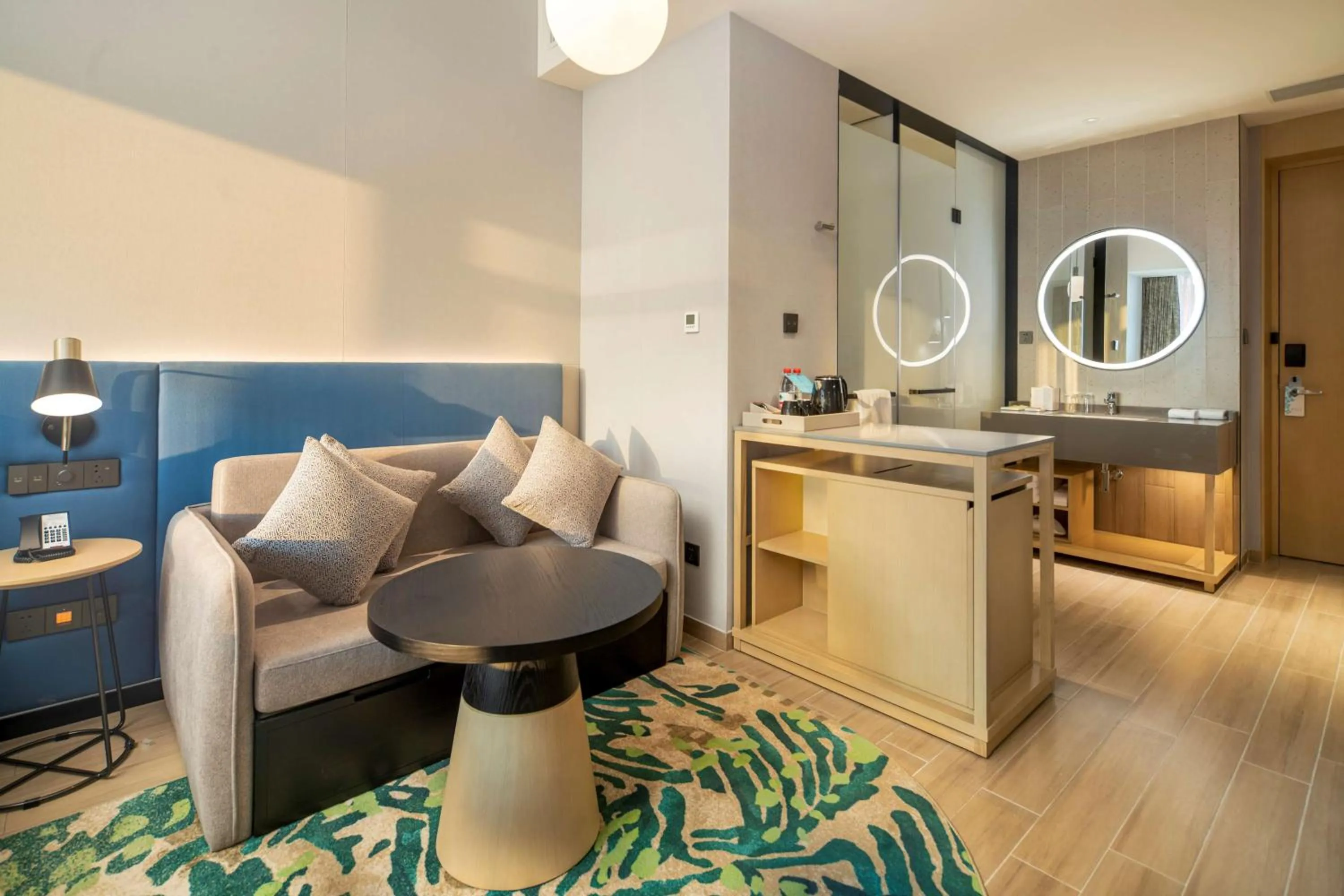 King Room with Lake View in Hilton Garden Inn Changde Dingcheng