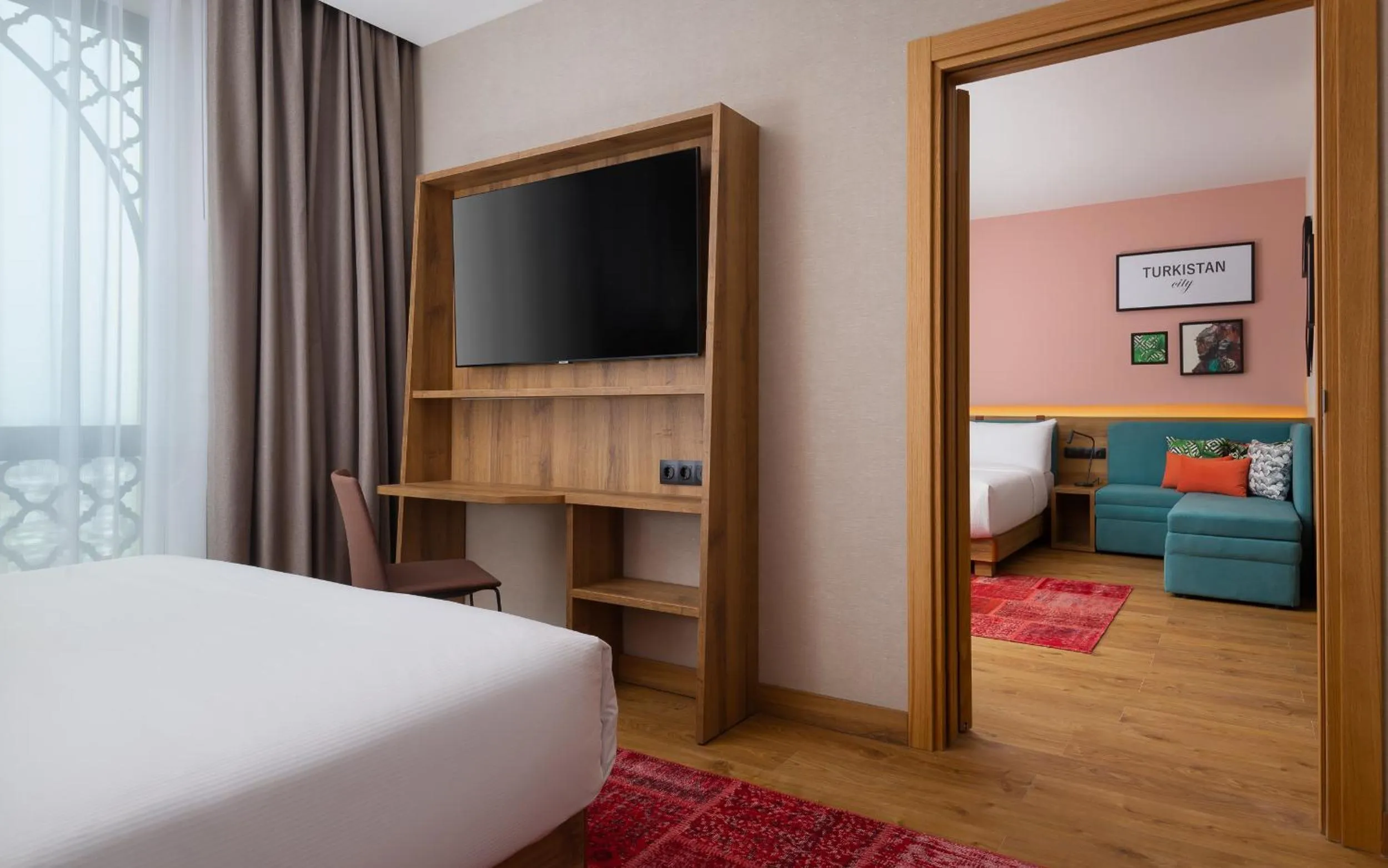 Family Connecting Rooms in Hampton By Hilton Turkistan