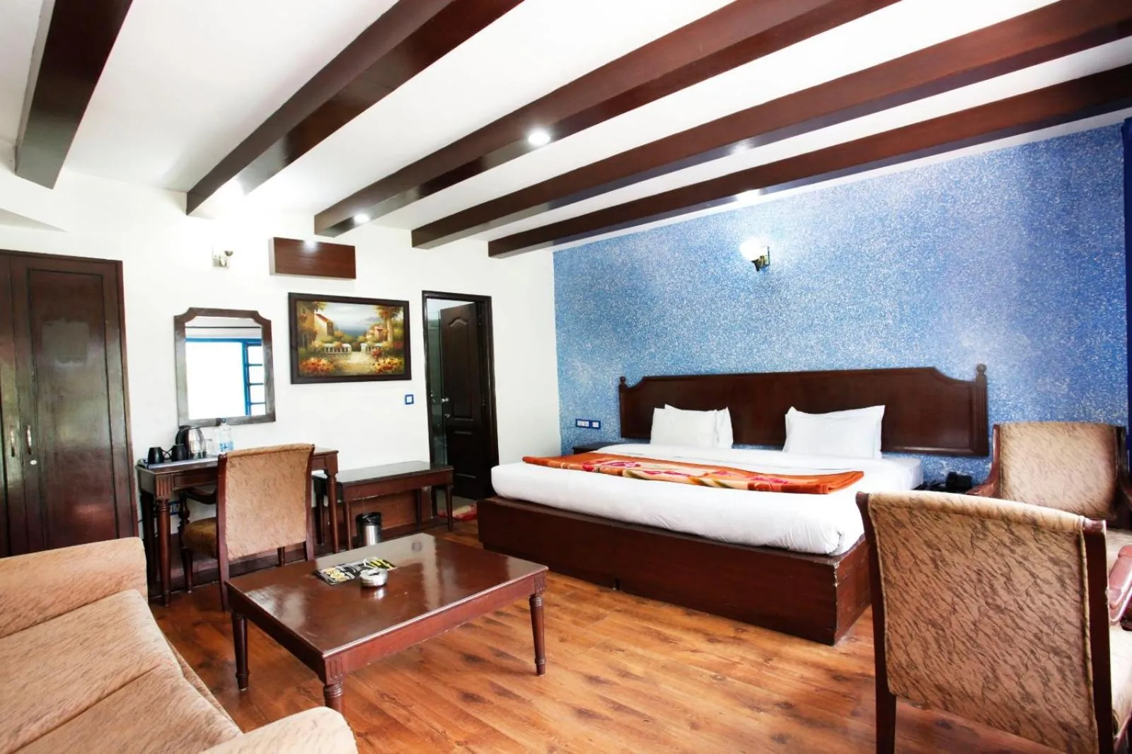 Standard King Room in Manu Maharani Regency