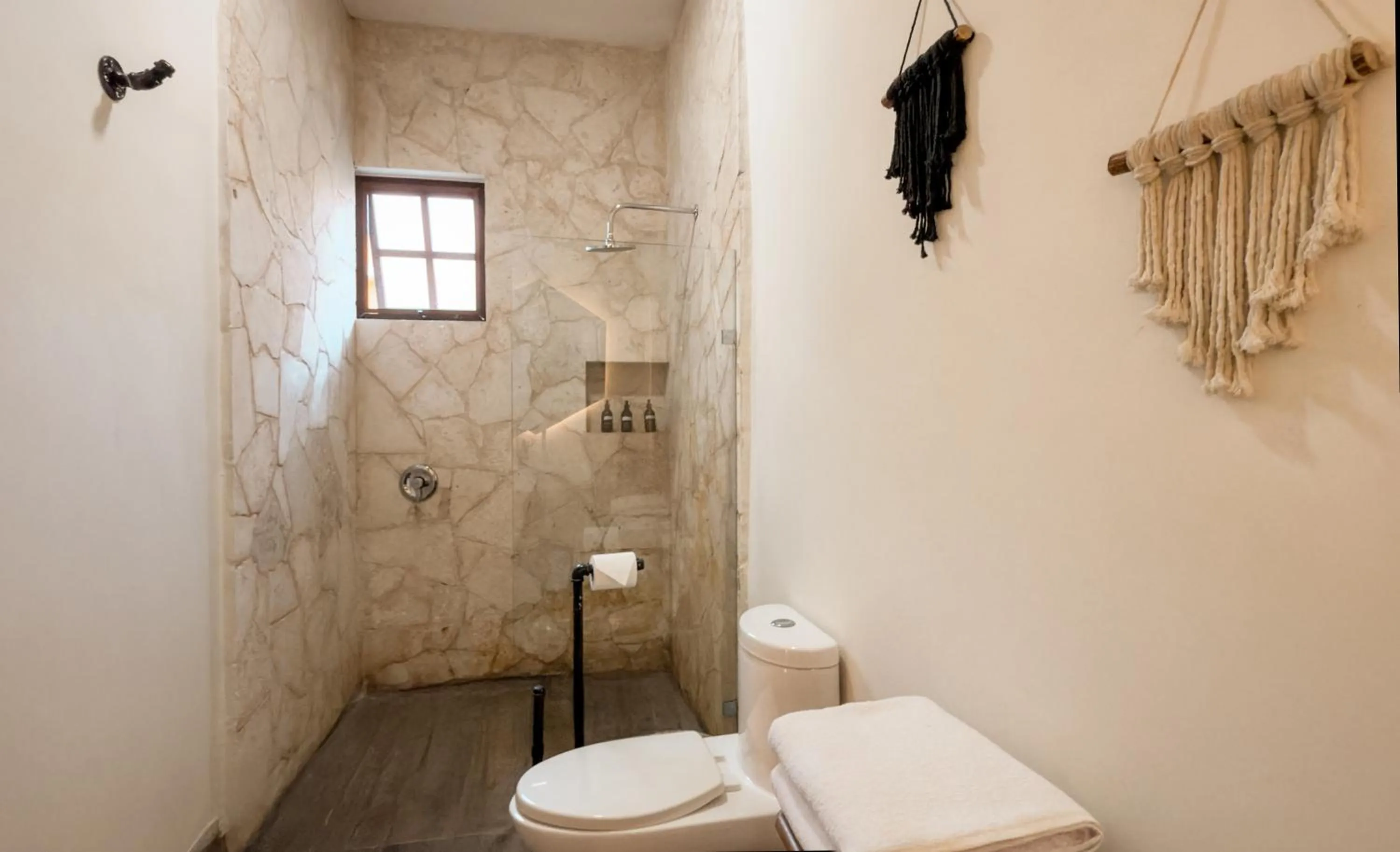 Standard King With Private Pool in Hotel Unknown