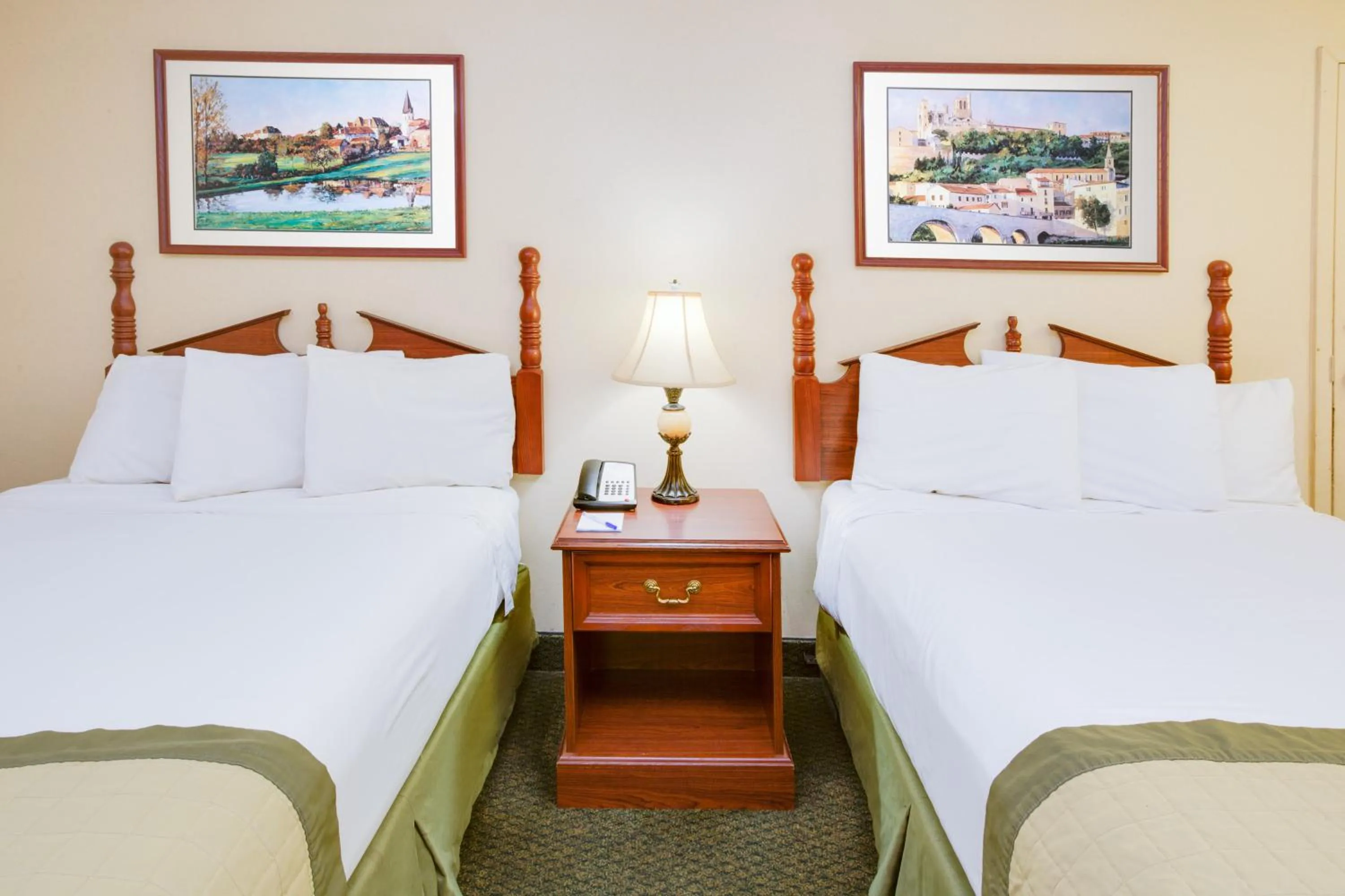 Deluxe Double Room with Two Double Beds - Disability Access - Non-Smoking in Baymont by Wyndham Ozark