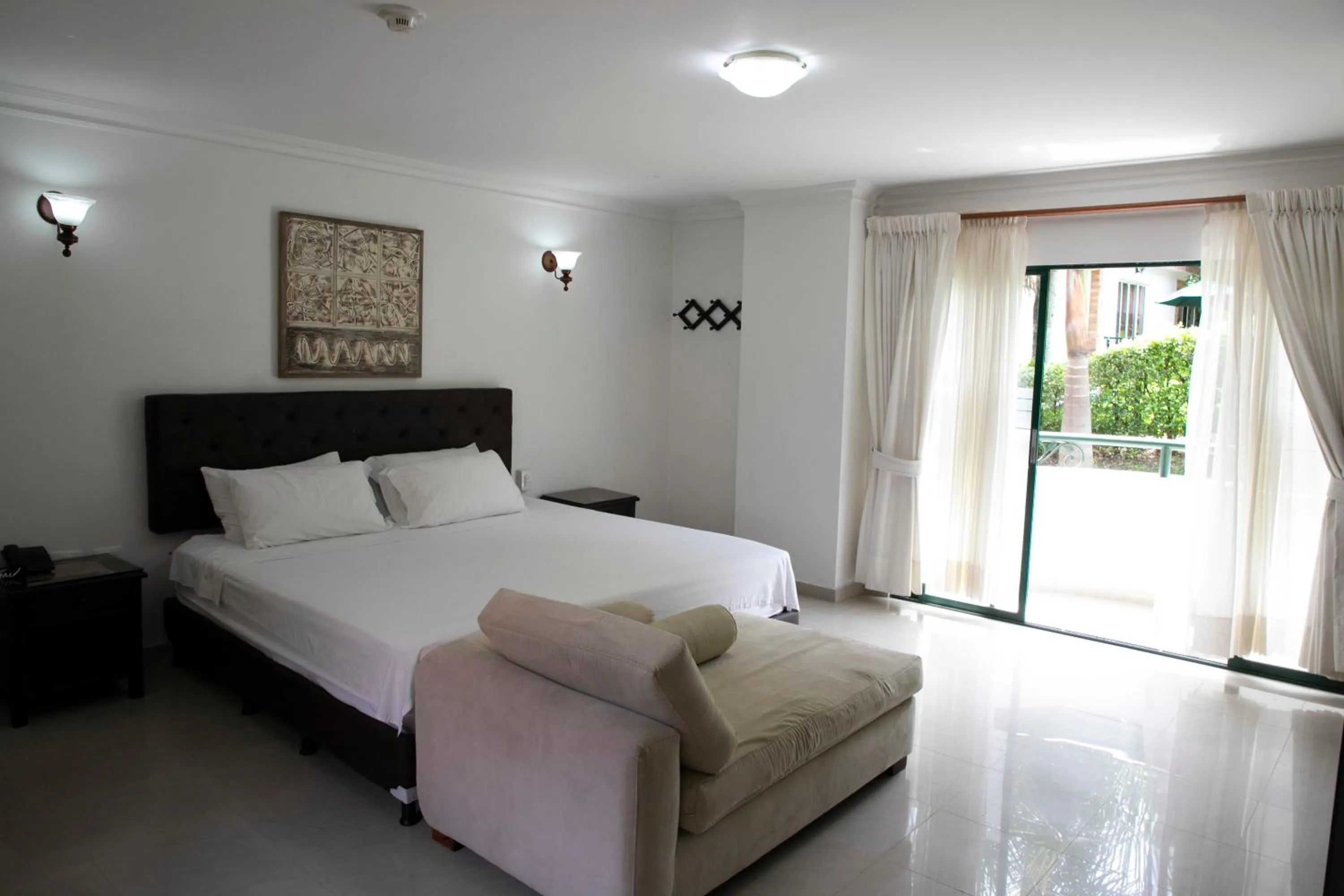 Standard Suite - single occupancy in Hotel Palmera Real