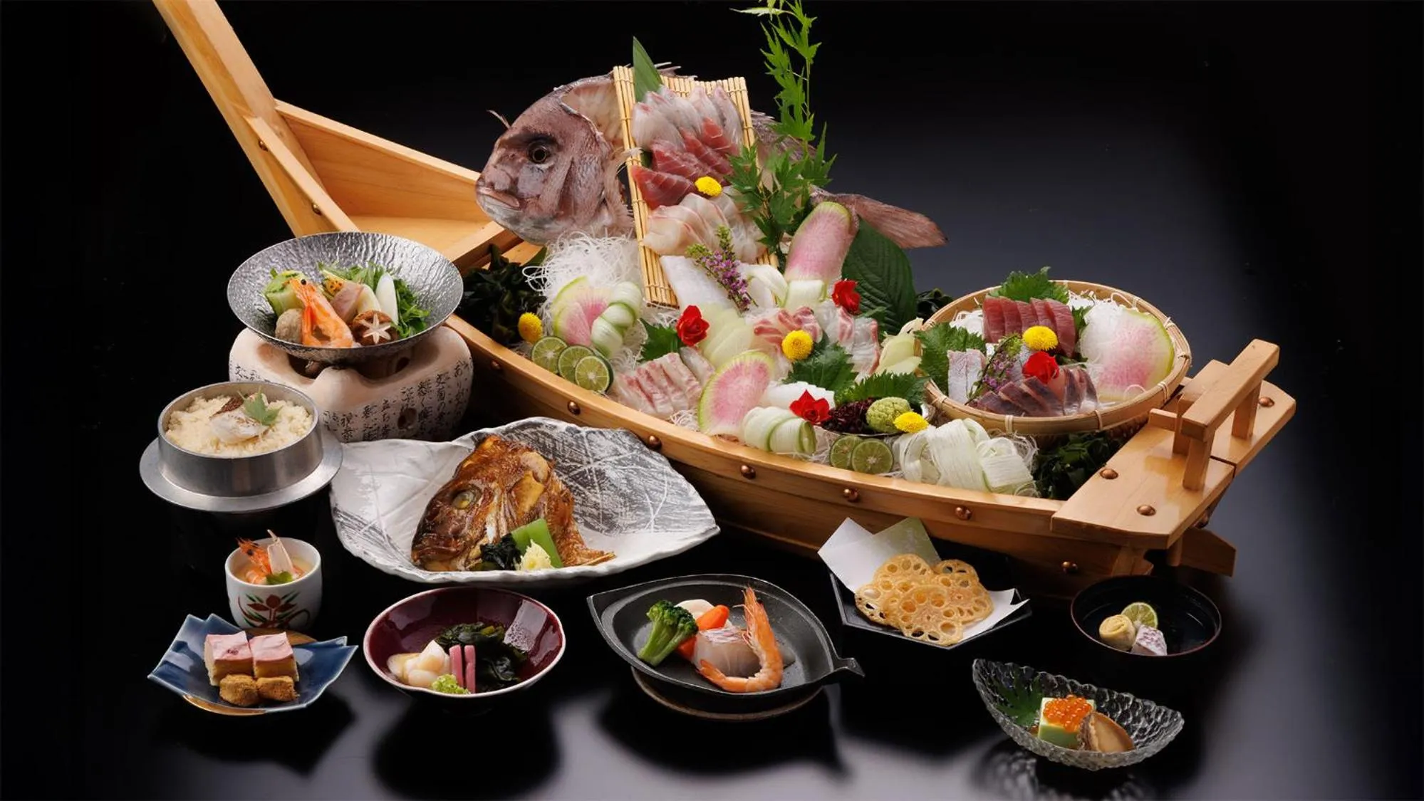 Japanese-Style Twin Room with Dining Room Dinner - Non-Smoking in Naruto Kaigetsu