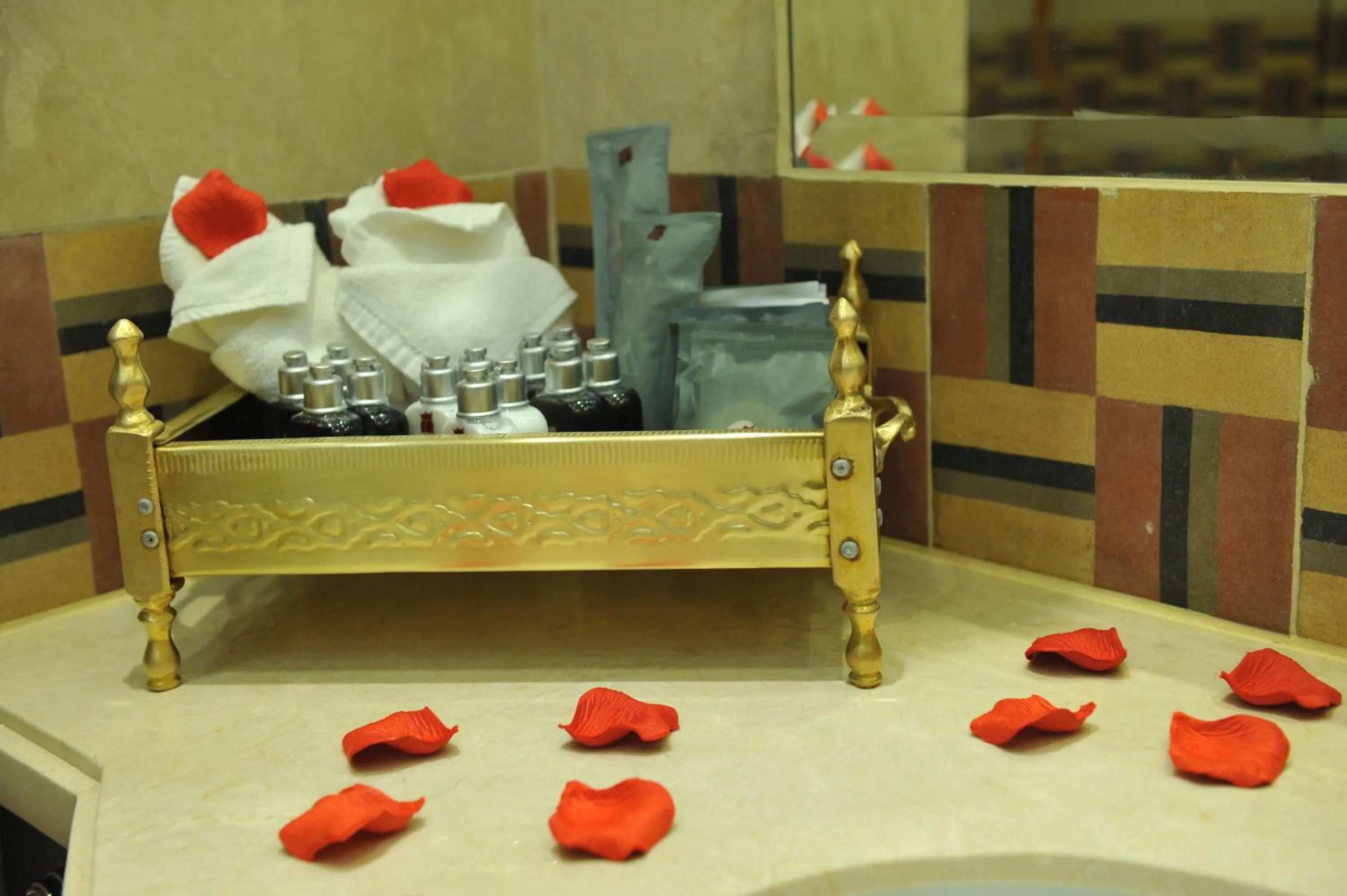 Classic Twin Room in Warwick Palm Beach Hotel