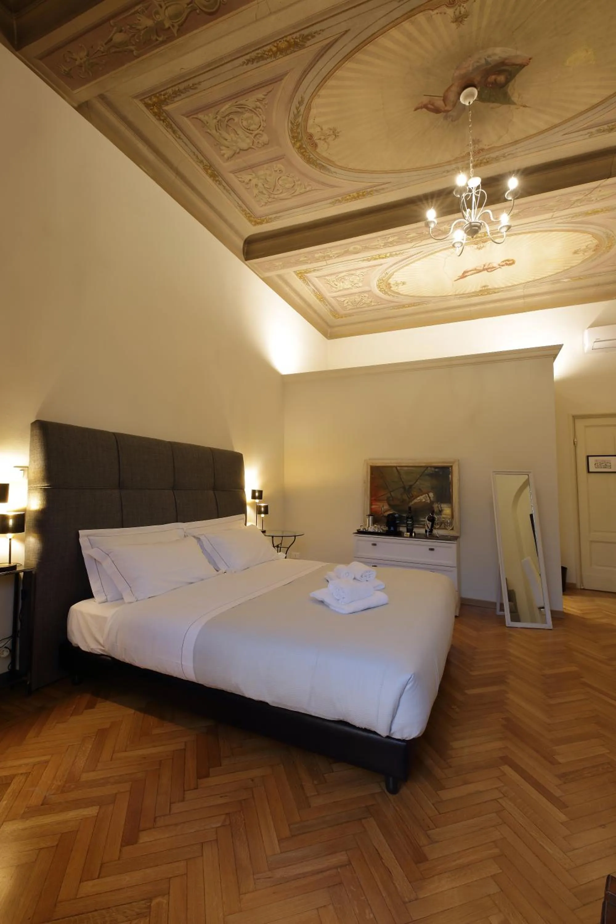 Deluxe Family Room in Corsini Tintori
