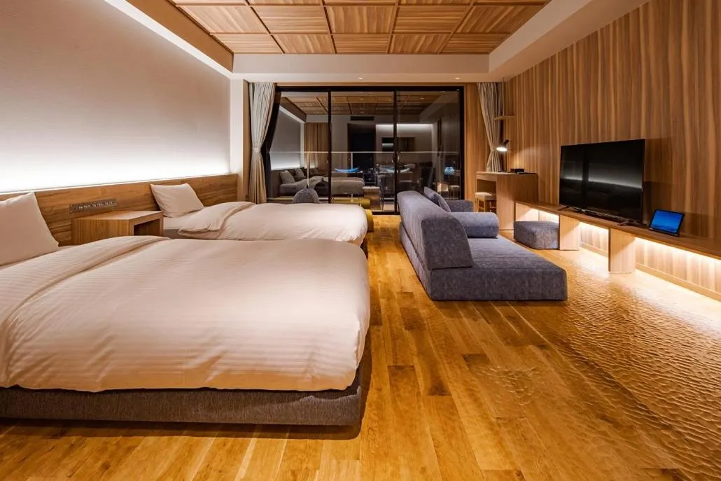 Family Room with Sea View - single occupancy in UNO HOTEL