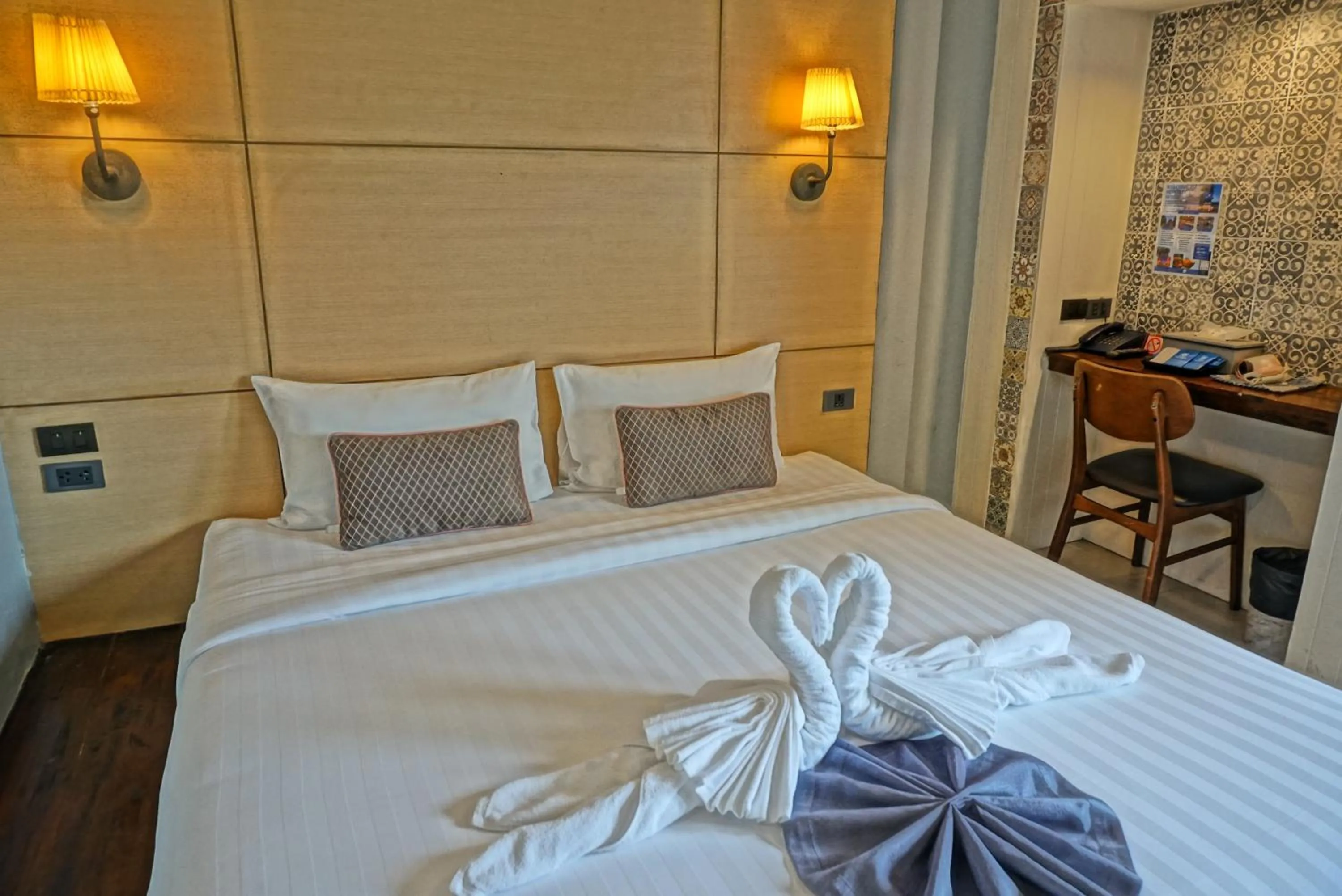Budget Double Room in Montree Phuket Hotel