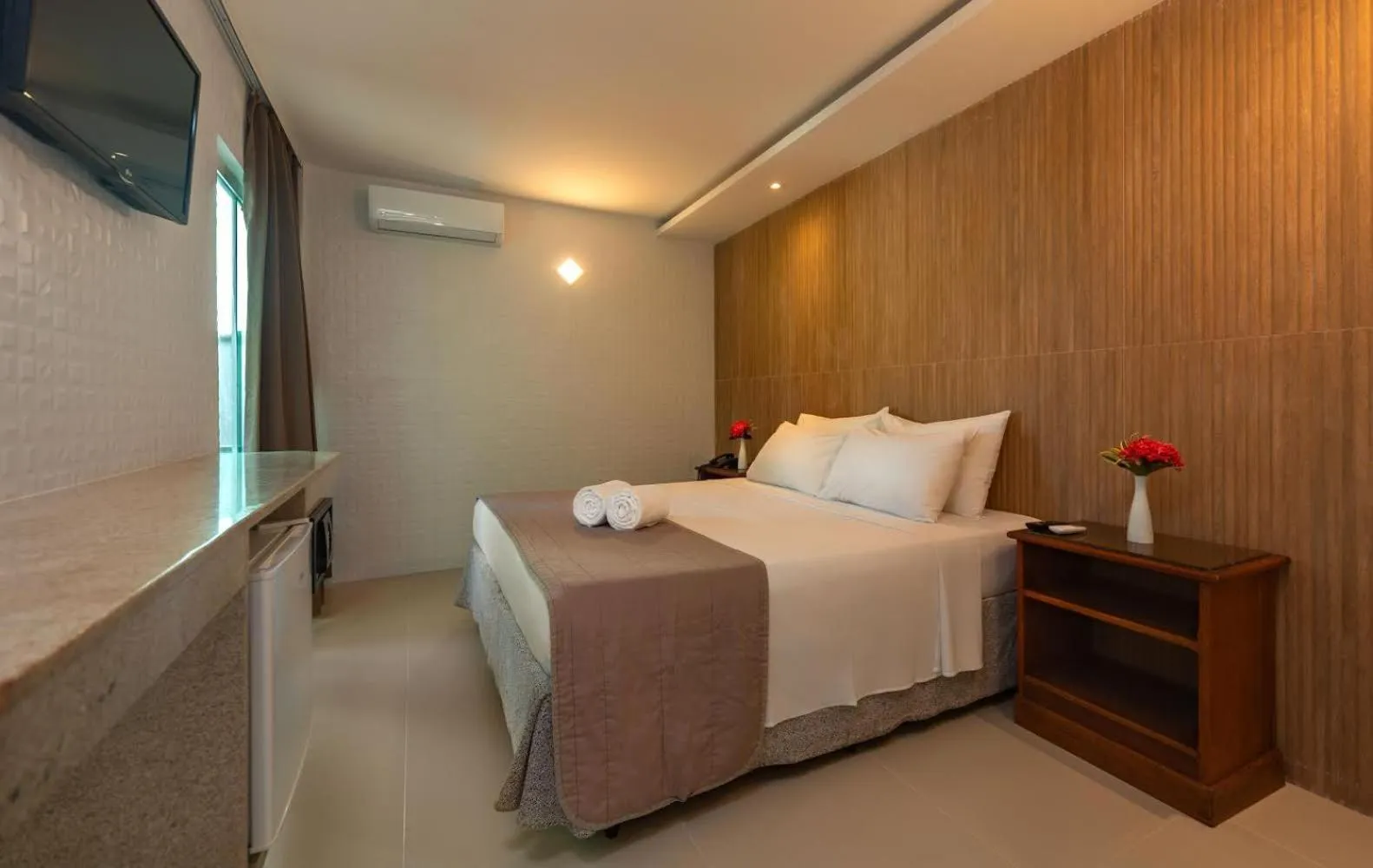 Suite Deluxe with Balcony in Quinta do Sol Lite Praia Hotel