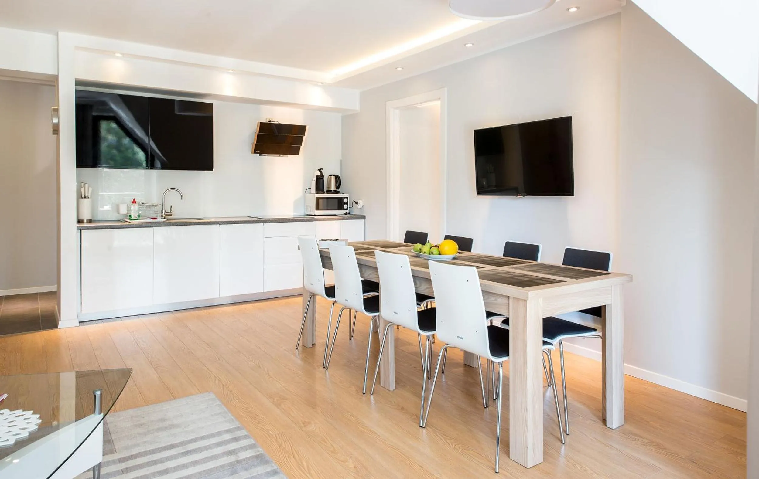 Three-Bedroom Apartment in Harenda Residence - Destigo Hotels