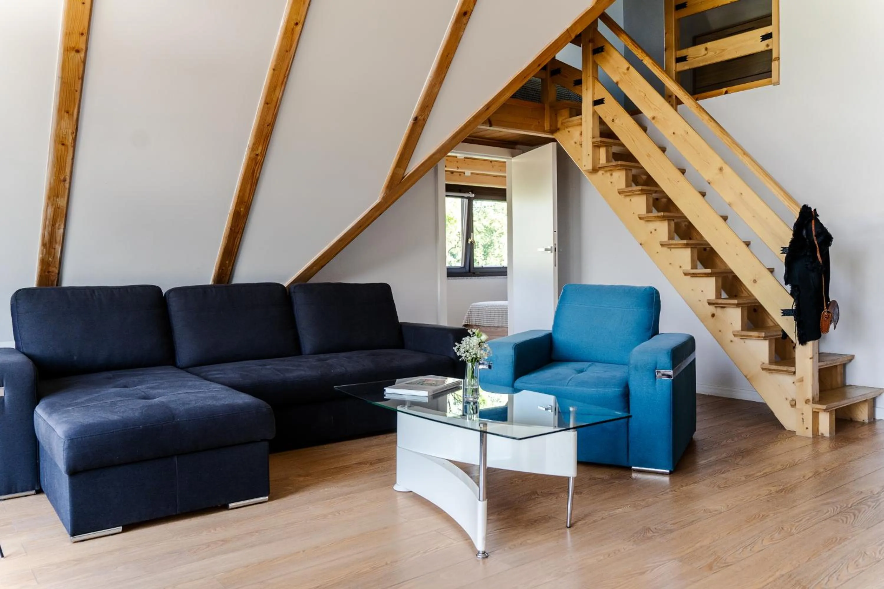 Two-Bedroom Apartment VIP with Sauna, Elevator & Garage in Harenda Residence - Destigo Hotels