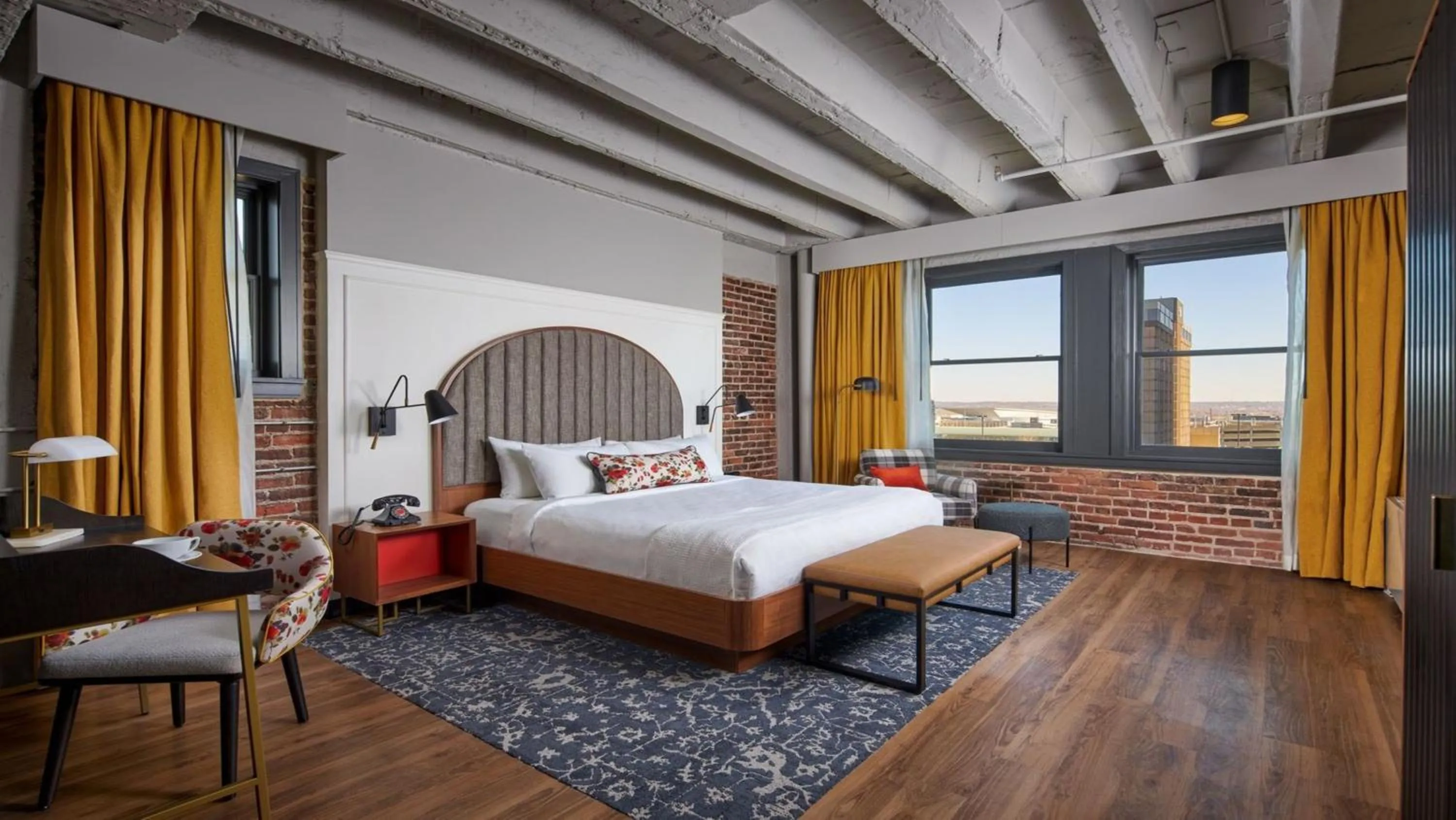 King Room - Hearing Accessible/Non-Smoking  in Hotel Indigo - Omaha Downtown by IHG