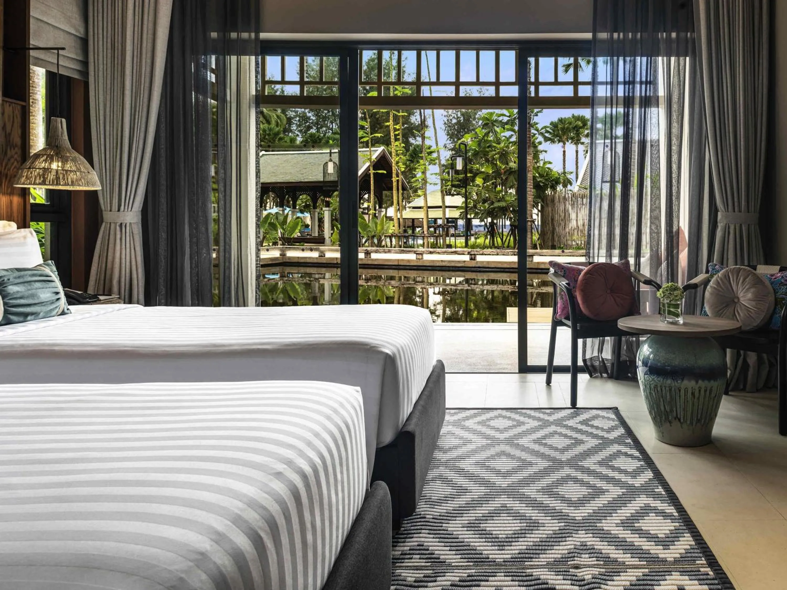 Deluxe Twin Room in Grand Mercure Khao Lak Bangsak