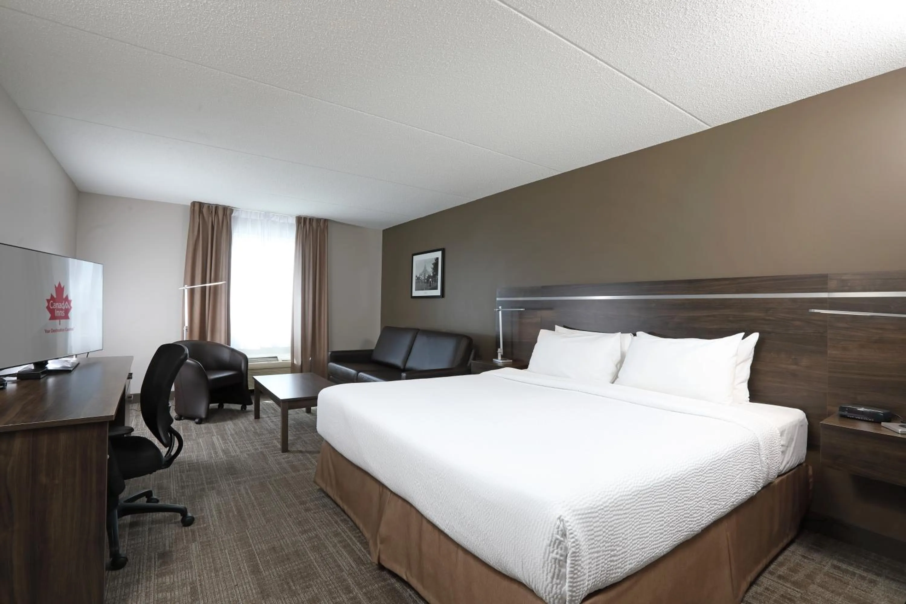 Standard King Room - single occupancy in Canad Inns Destination Centre Brandon