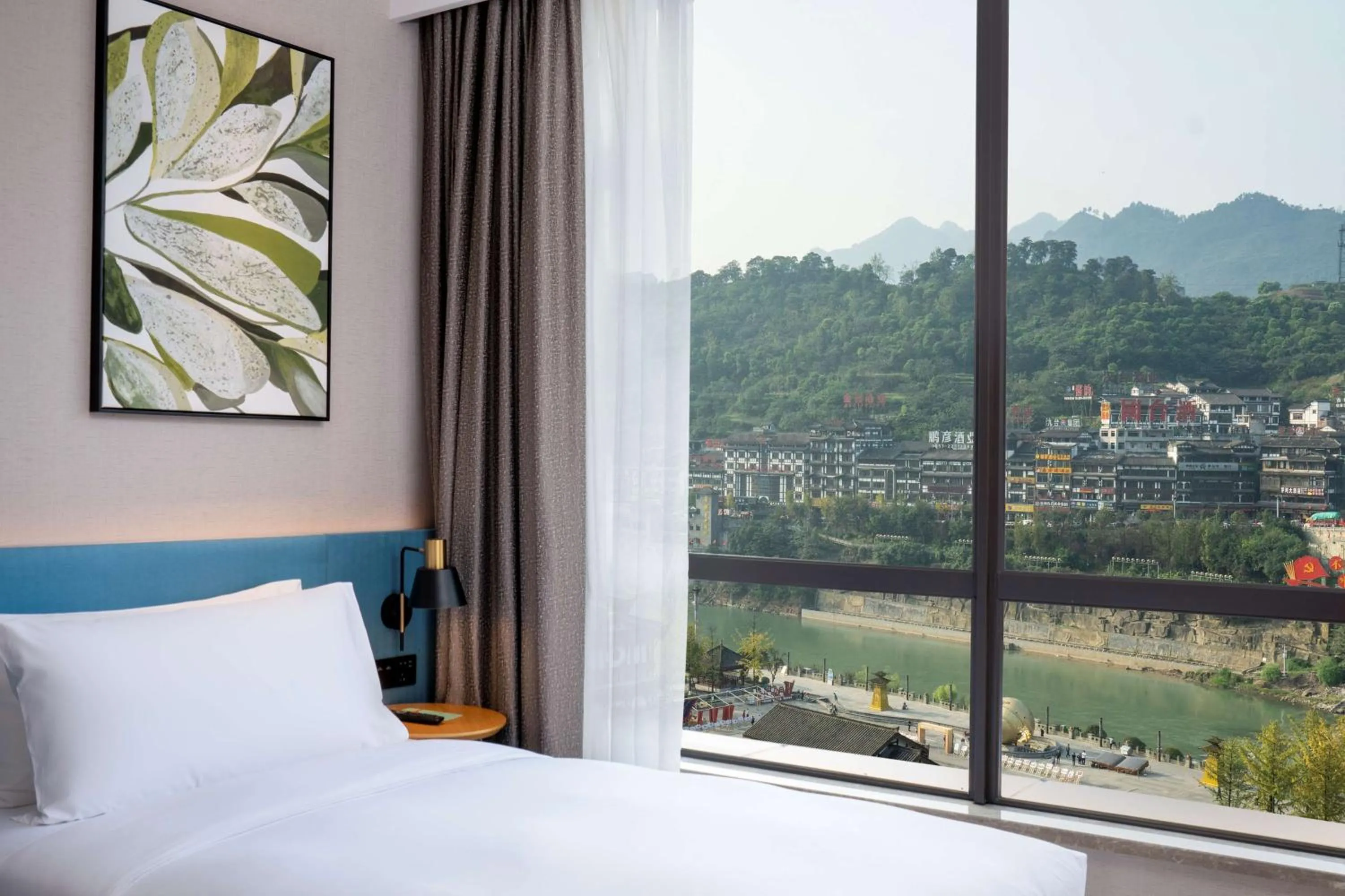 Twin Room with River View in Hilton Garden Inn Guizhou Maotai Town