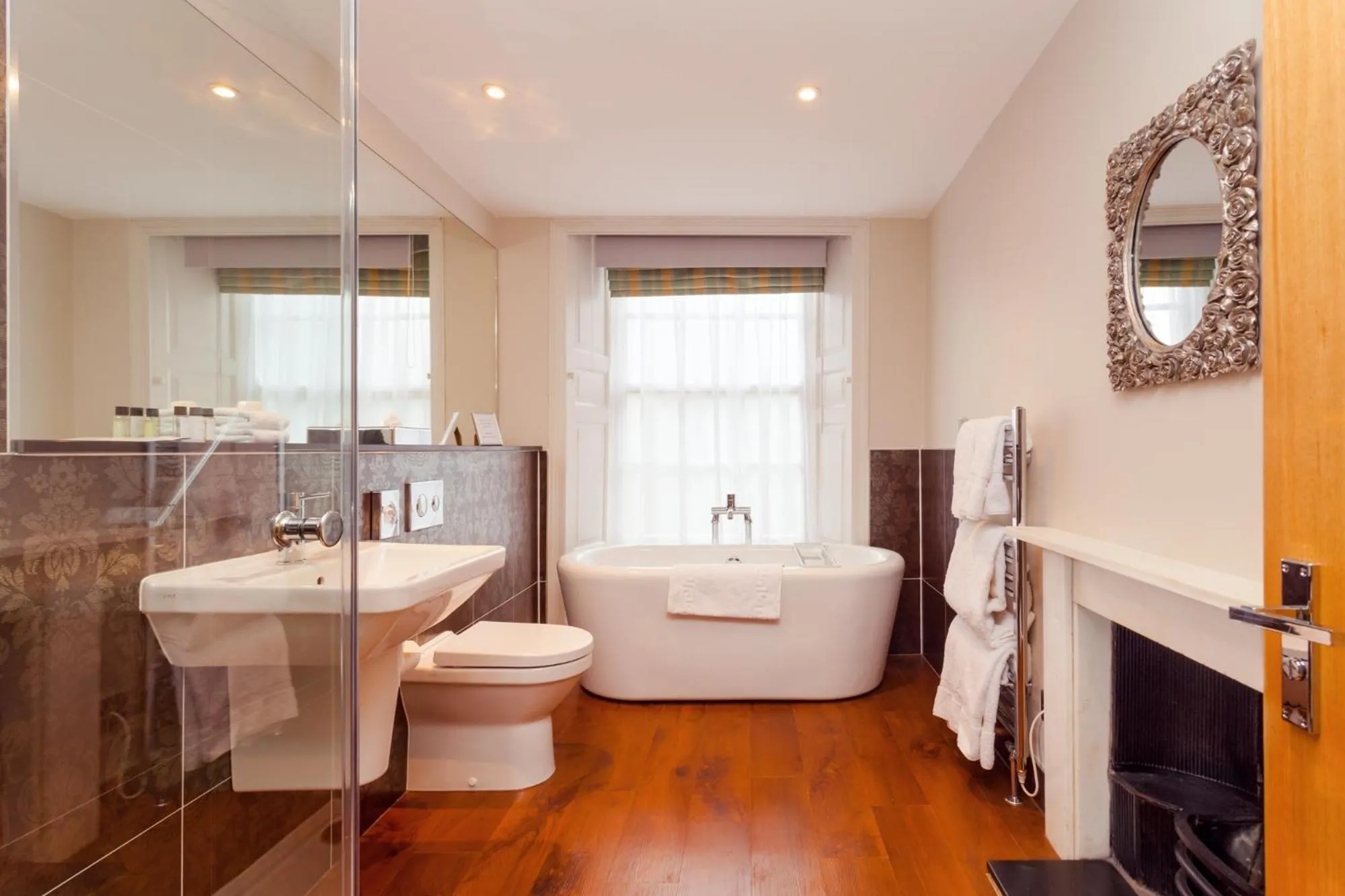 King Room in Barton Hall Hotel & Spa