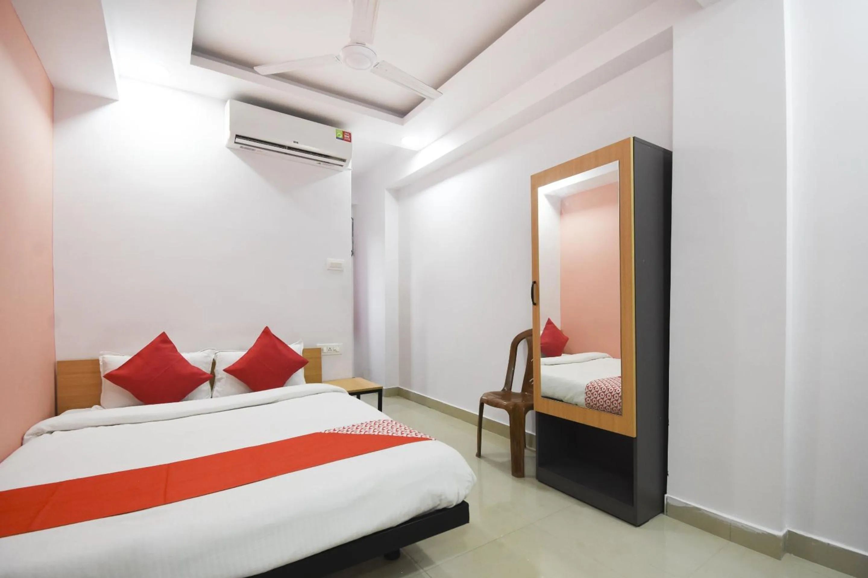 Super Hotel O Airport Comfort Stay