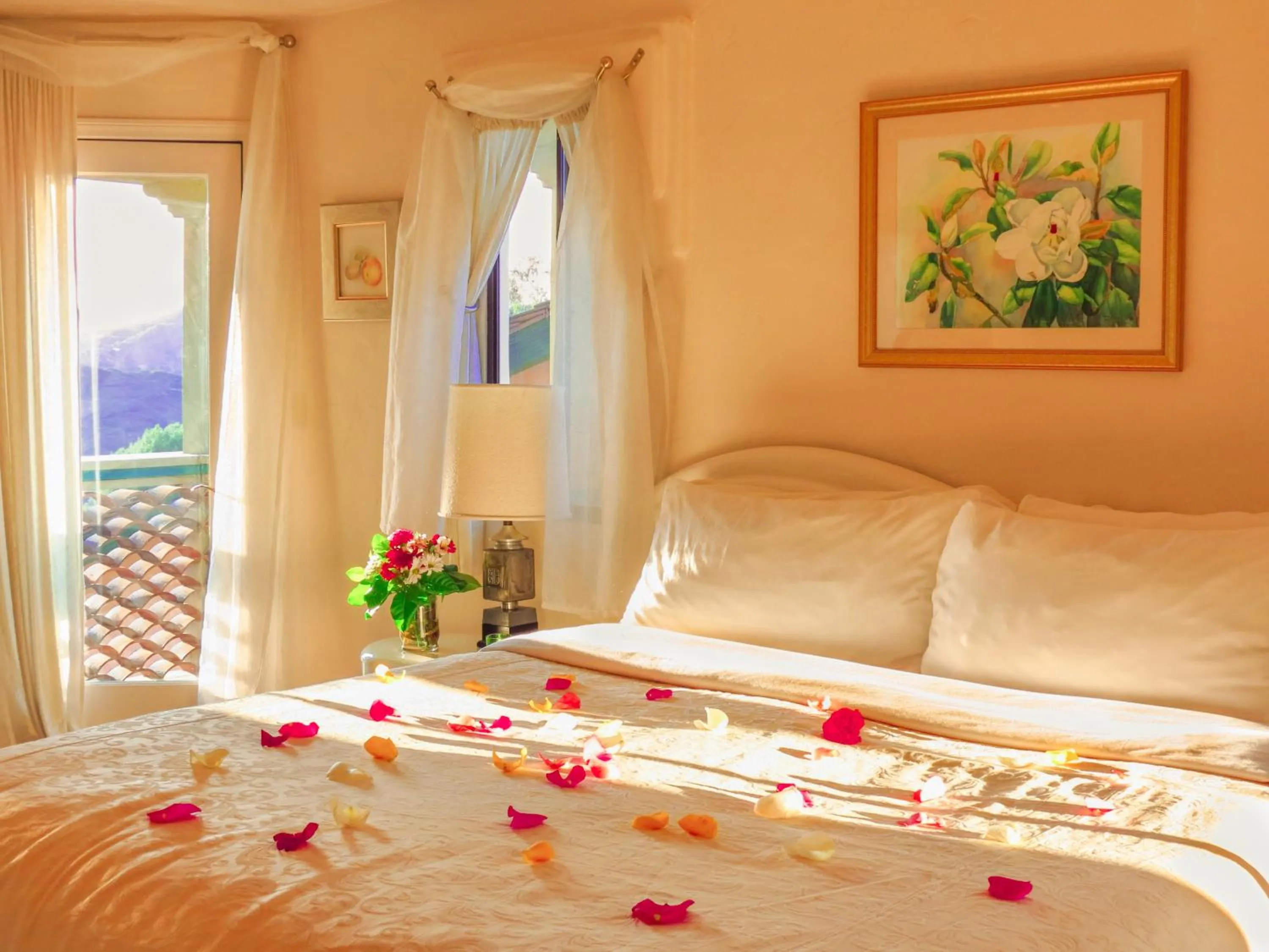 Superior King Room in Topanga Canyon Inn Bed and Breakfast