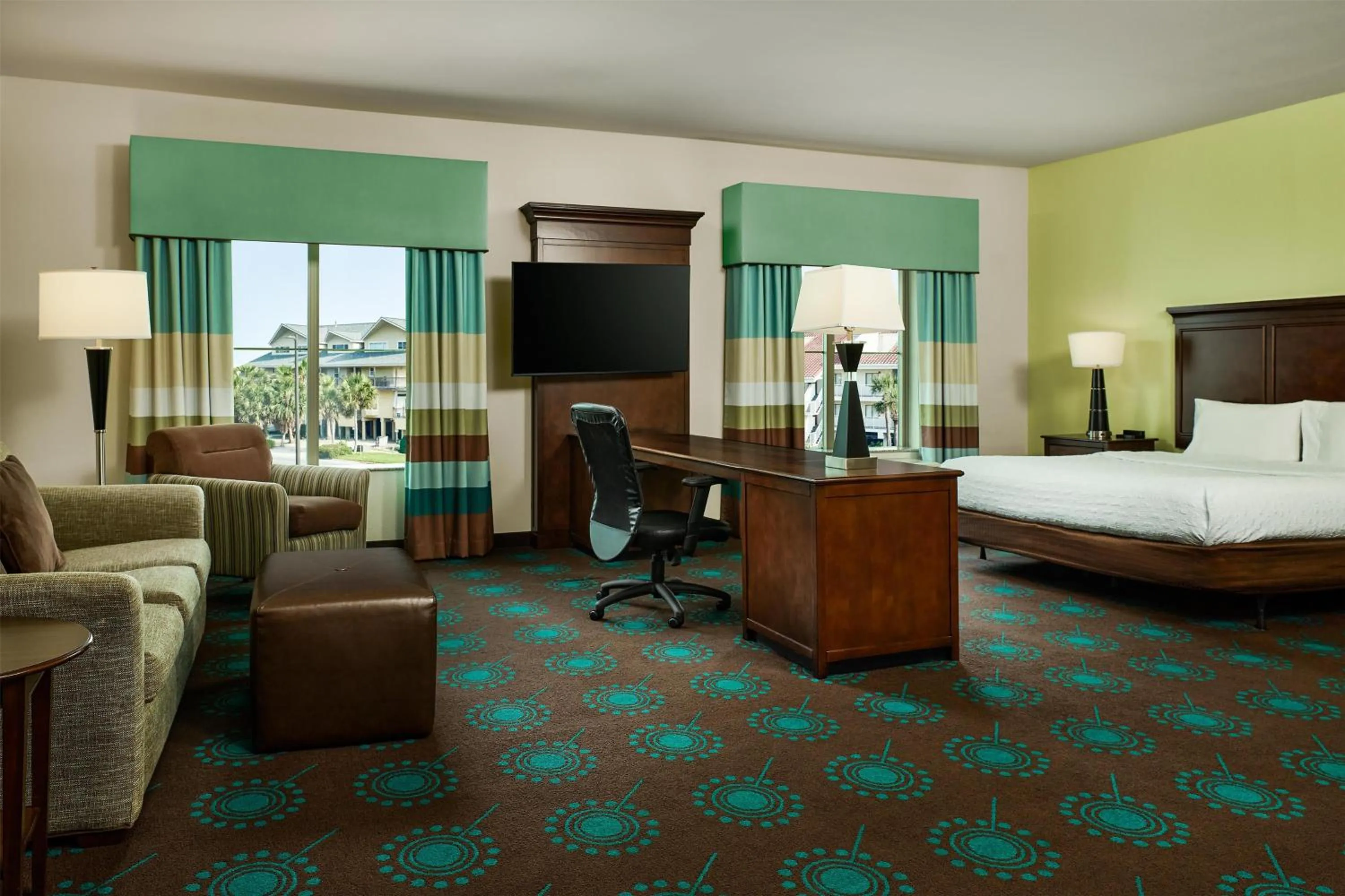 Deluxe King Studio Suite - Non-Smoking in Hampton Inn & Suites Destin