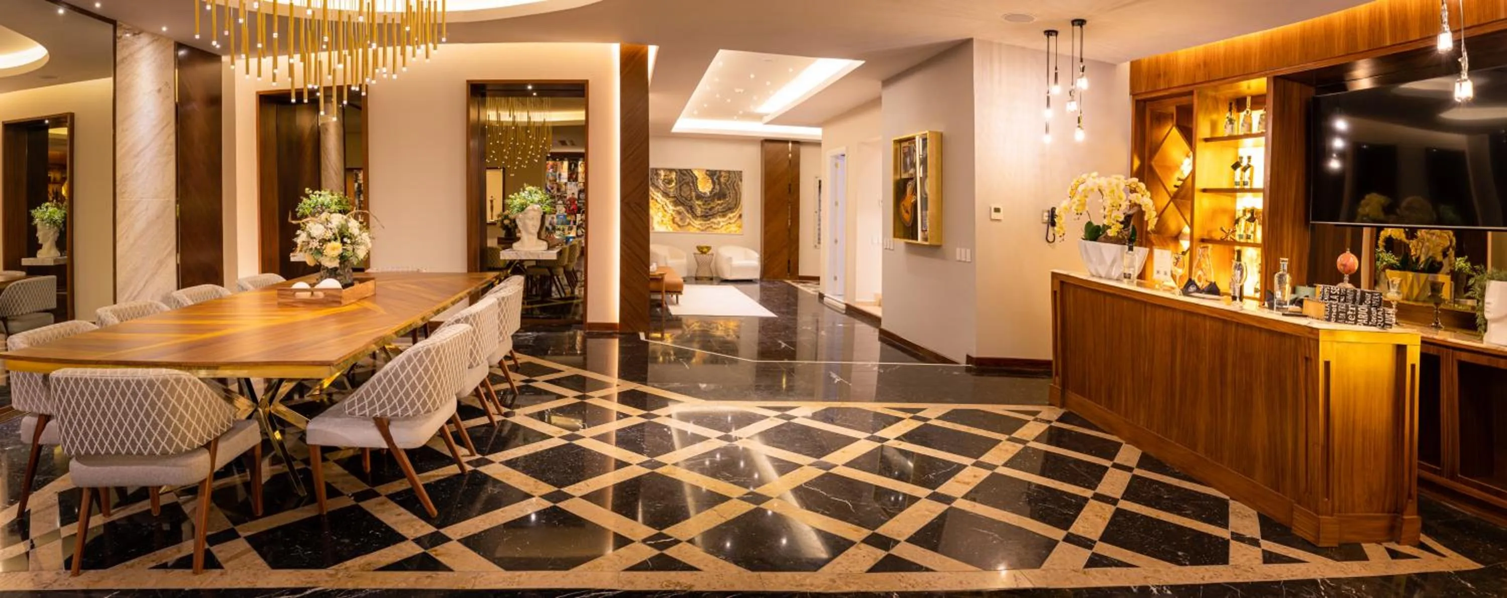 Three-Bedroom Suite in HOTEL & SPA MANSION SOLIS by HOTSSON