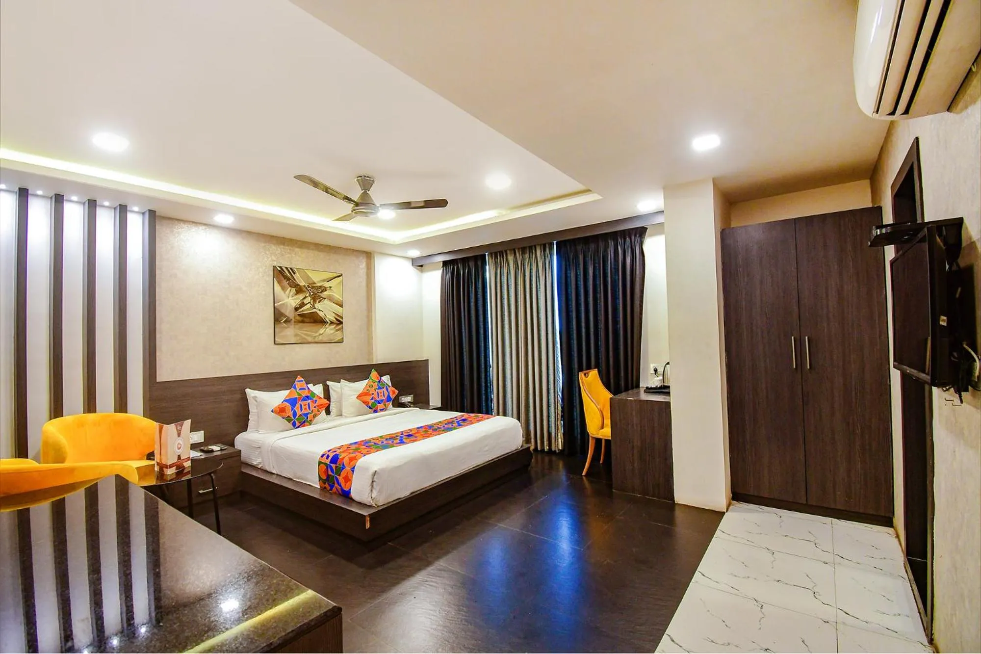 Deluxe Room - single occupancy in FabHotel Prime Kzar Corporate Budget Stay Near Park Street