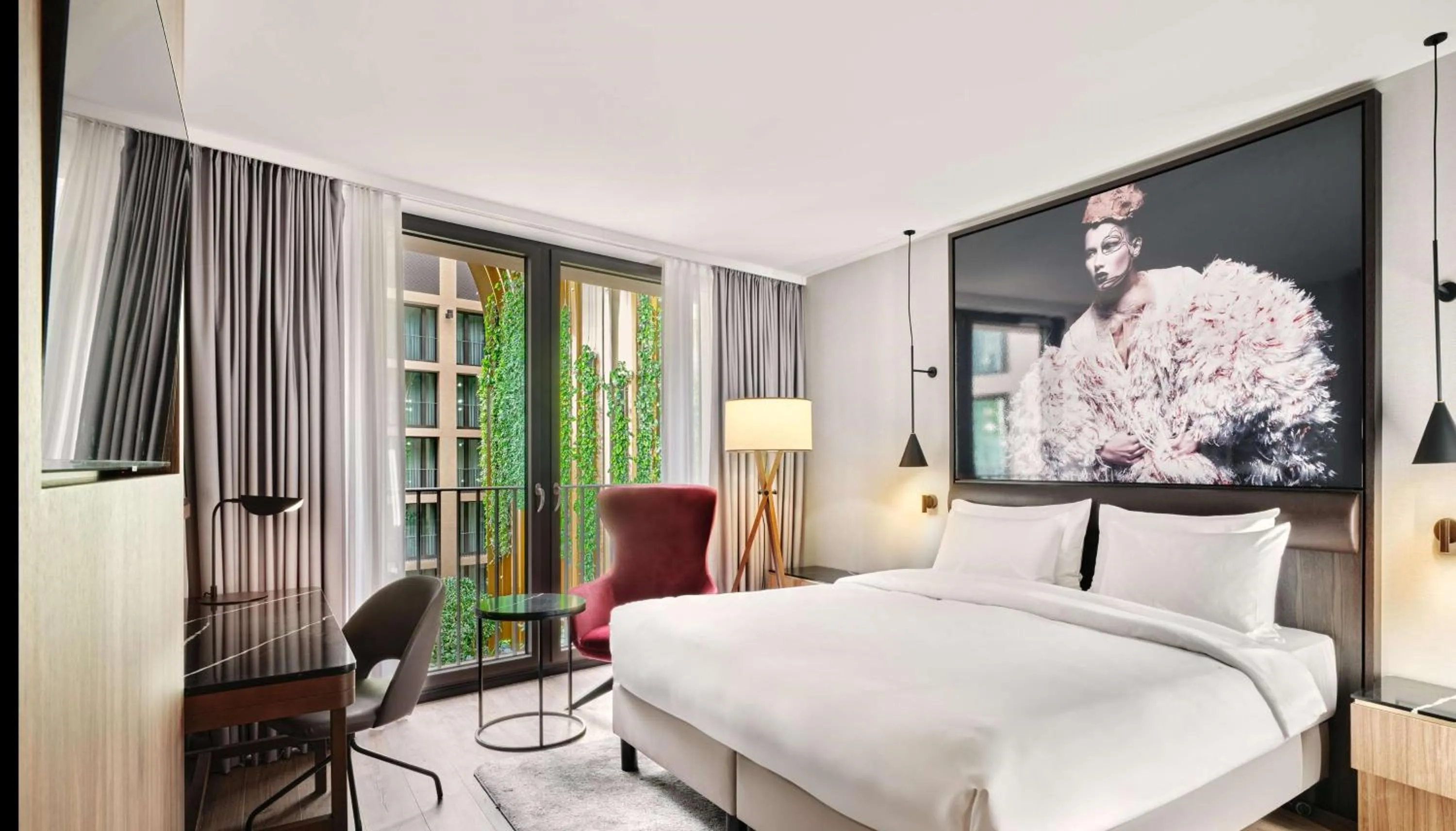 Collection Room Atrium in Radisson Collection Hotel, Berlin