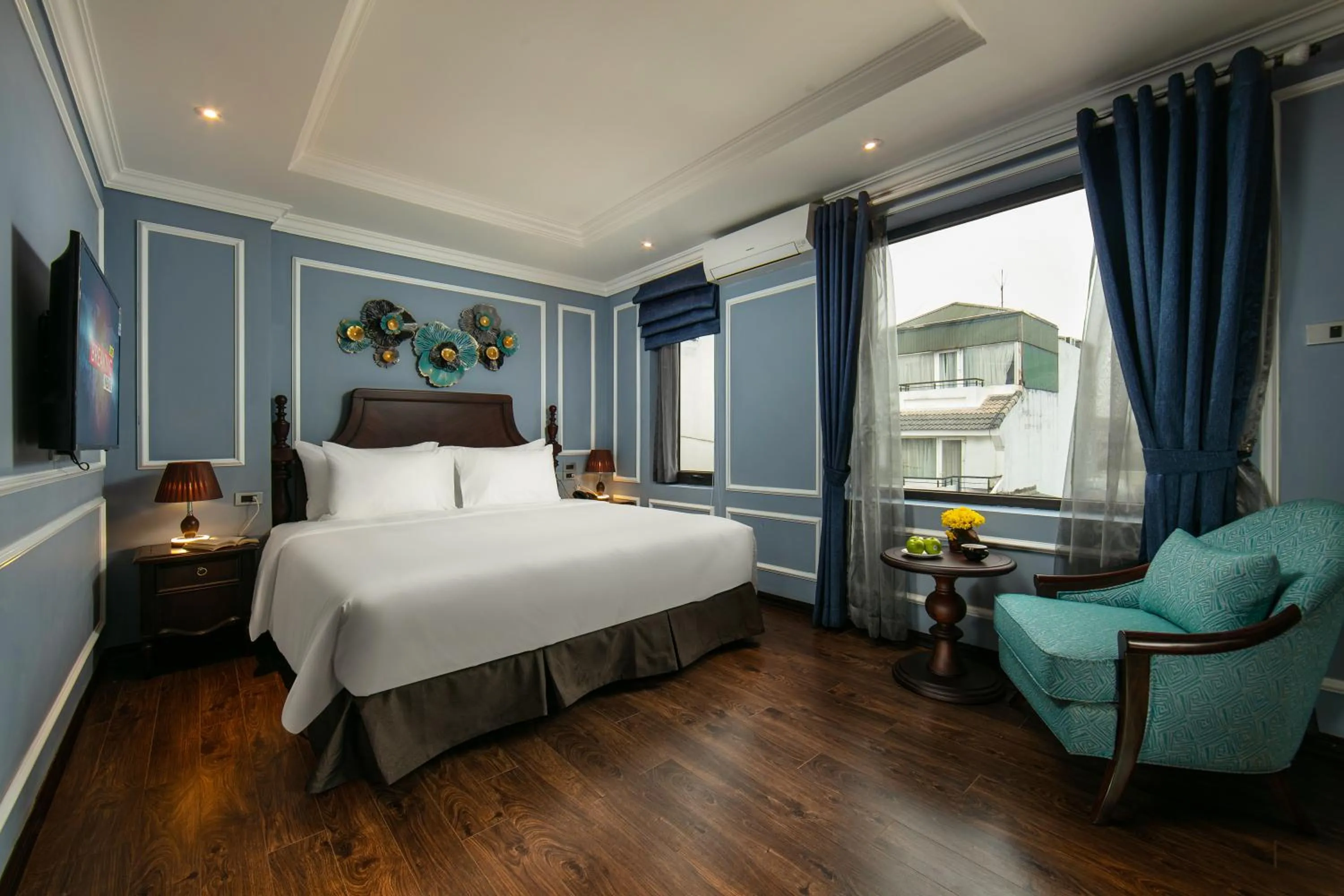 Executive Suite in Romantique Hotel De Hanoi