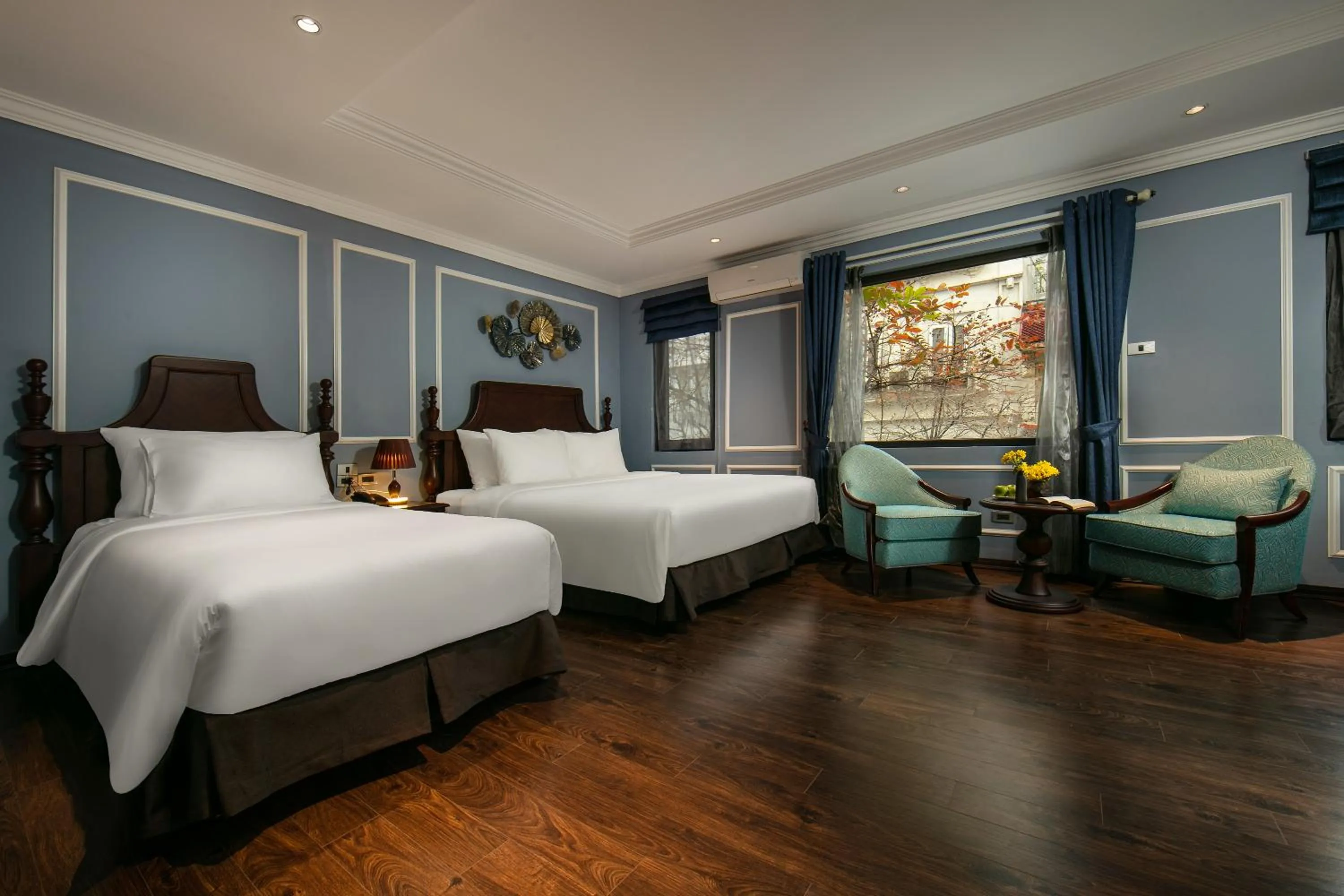 Family Suite in Romantique Hotel De Hanoi