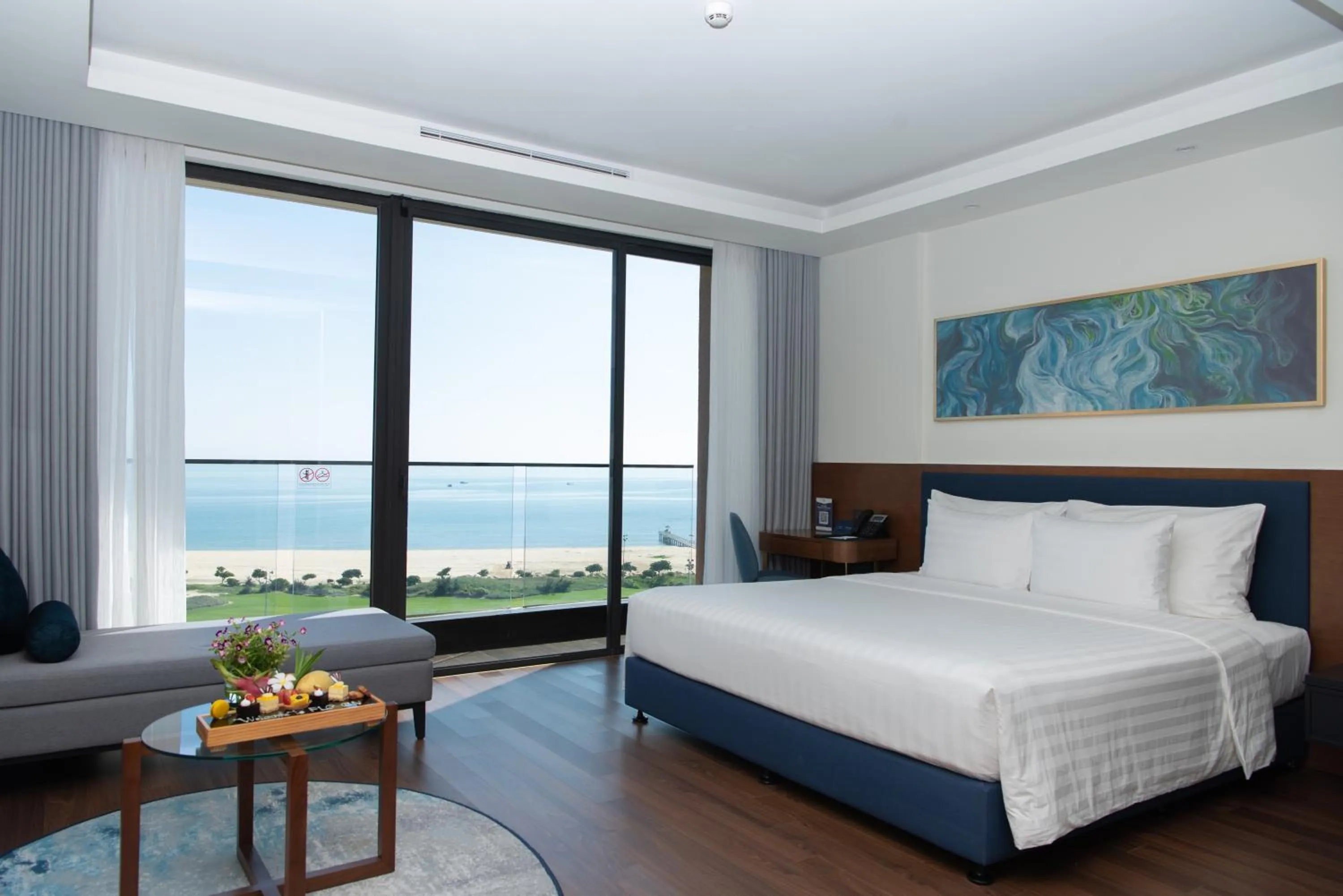 Deluxe Double Room with Balcony and Sea View in FLC Grand Hotel Quy Nhon