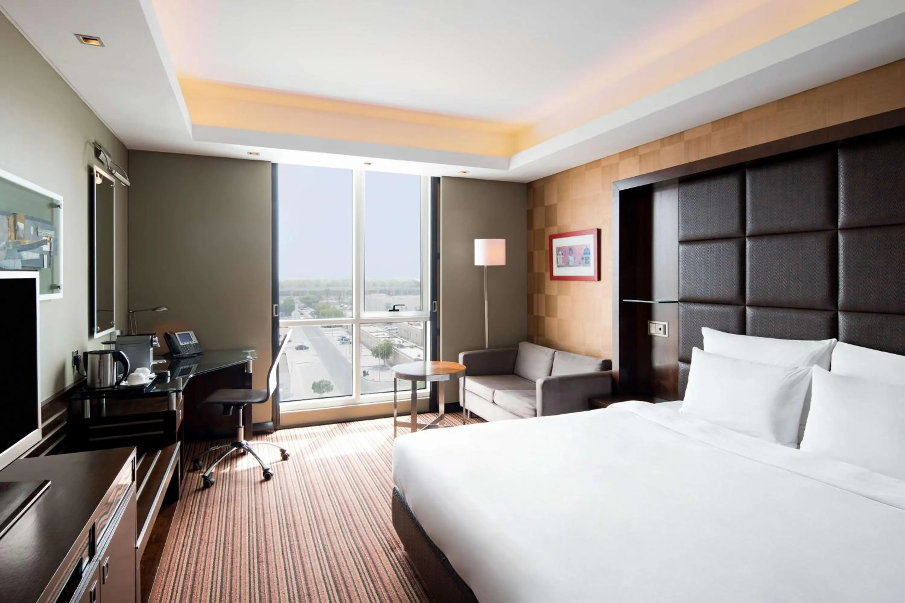 Executive Room with Lounge Access in Radisson Blu Hotel, Dubai Media City