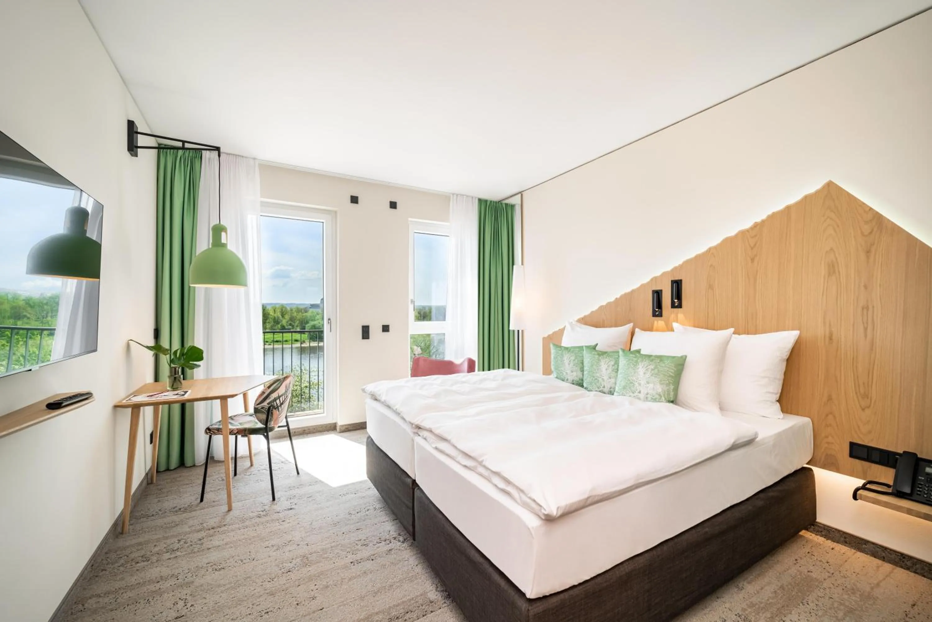 Junior Suite - single occupancy in ARCOTEL HafenCity Dresden