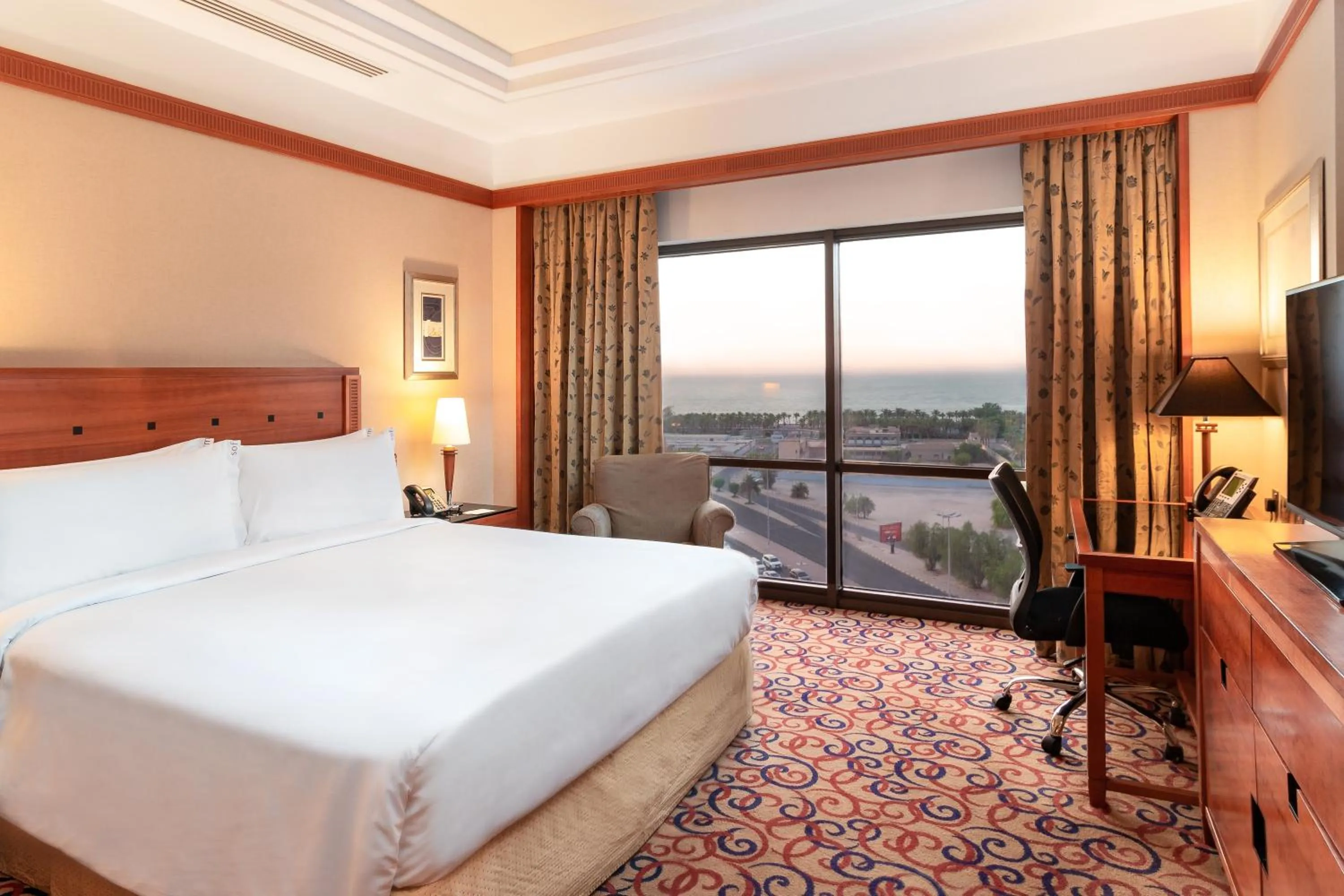 Standard King Room with Sea View in Holiday Inn Kuwait by IHG