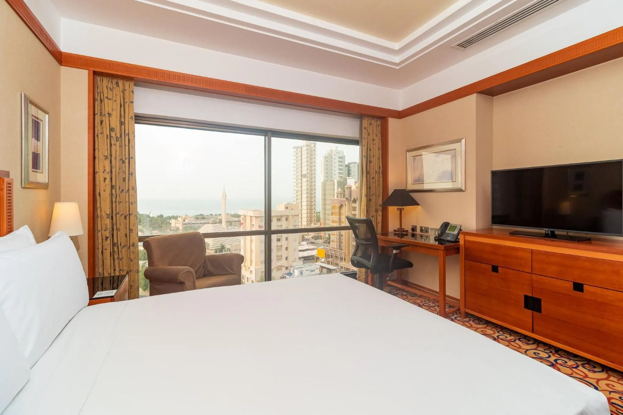 Standard Queen Room with Sea View in Holiday Inn Kuwait by IHG