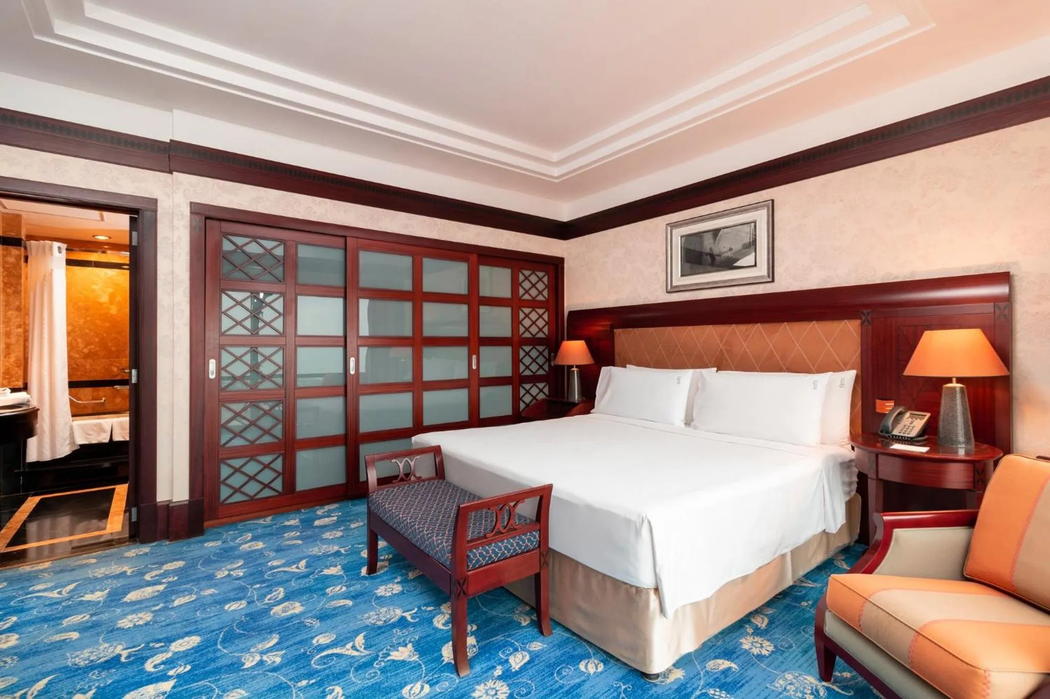 One-Bedroom King Suite with Sea View - Club Floor in Holiday Inn Kuwait by IHG