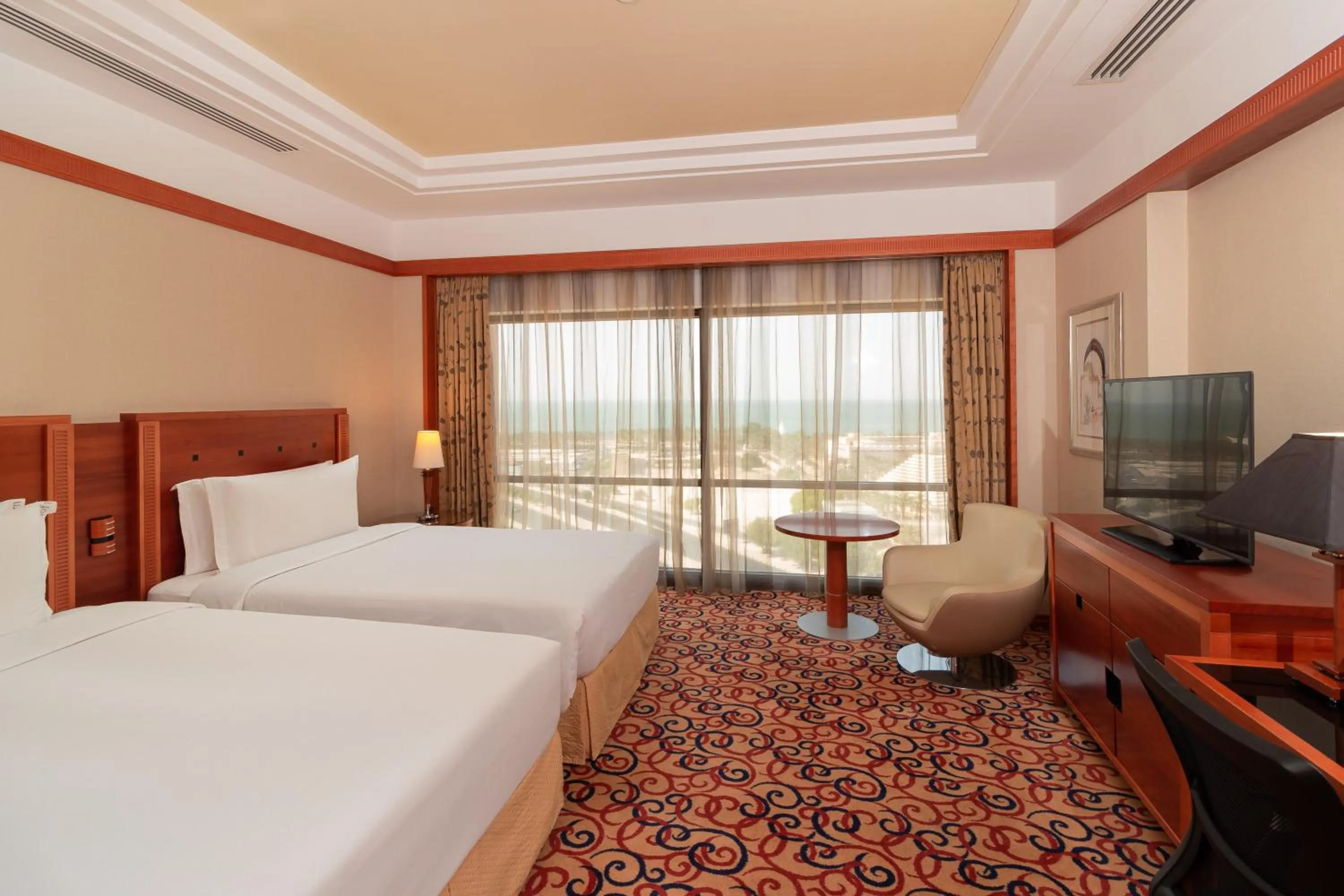 Premium Twin Room with Lounge Access in Holiday Inn Kuwait by IHG