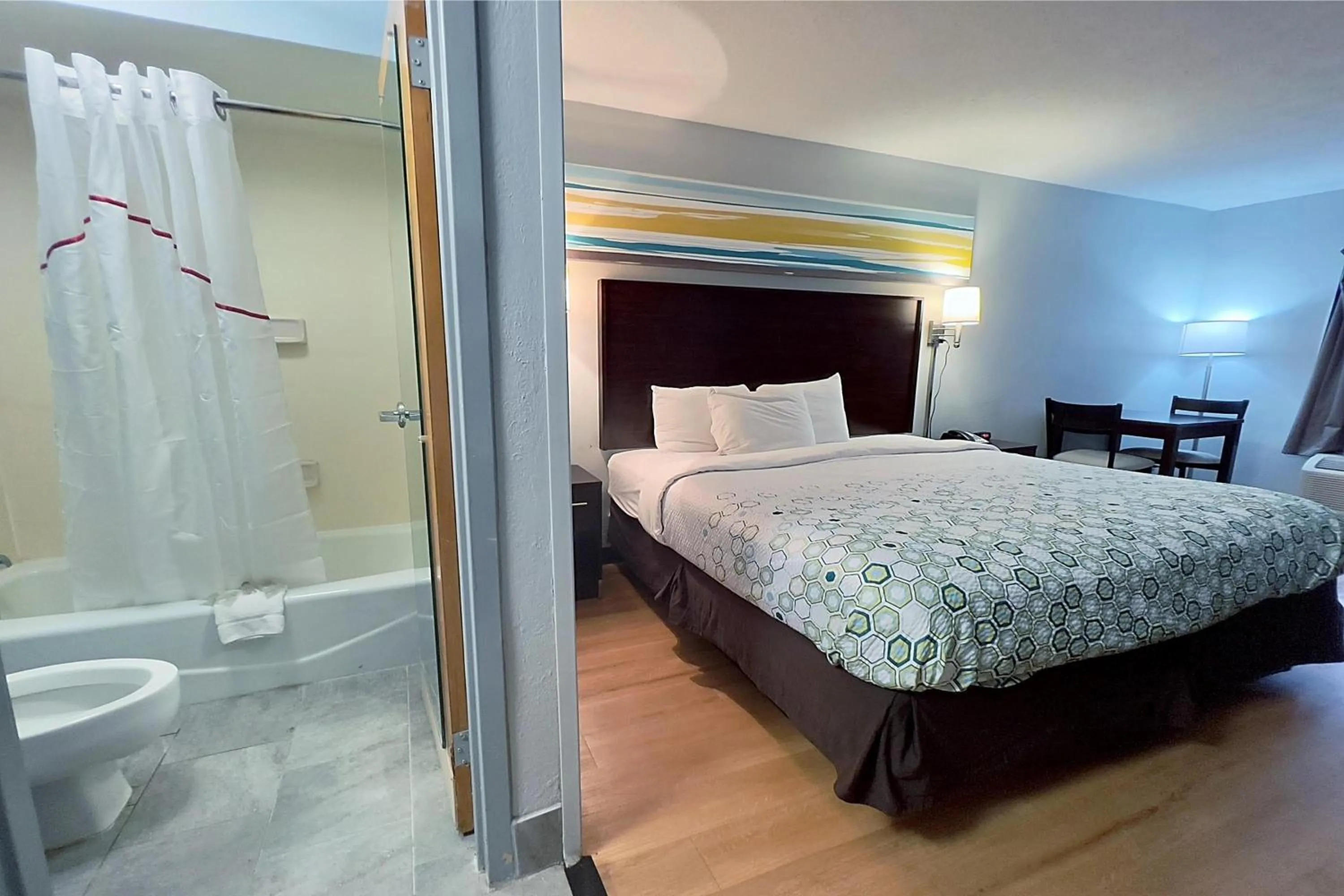 Studio King Room Non-Smoking in HomeTowne Studios by Red Roof Augusta