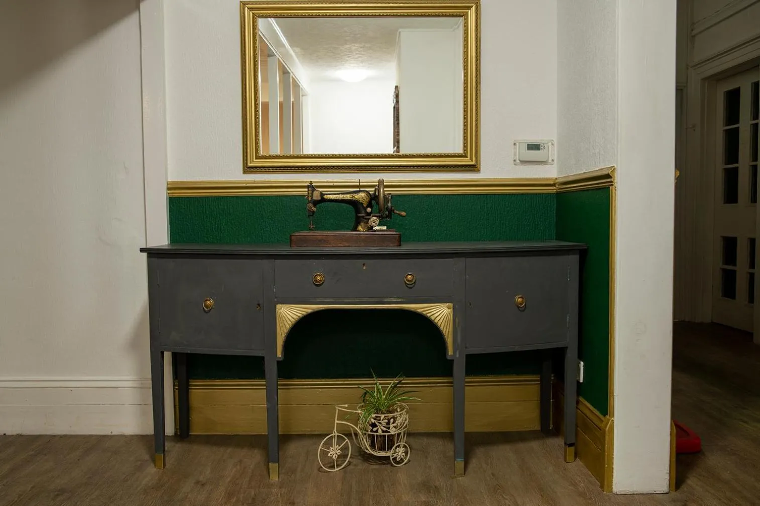 Deluxe Suite in The Maycliffe Hotel