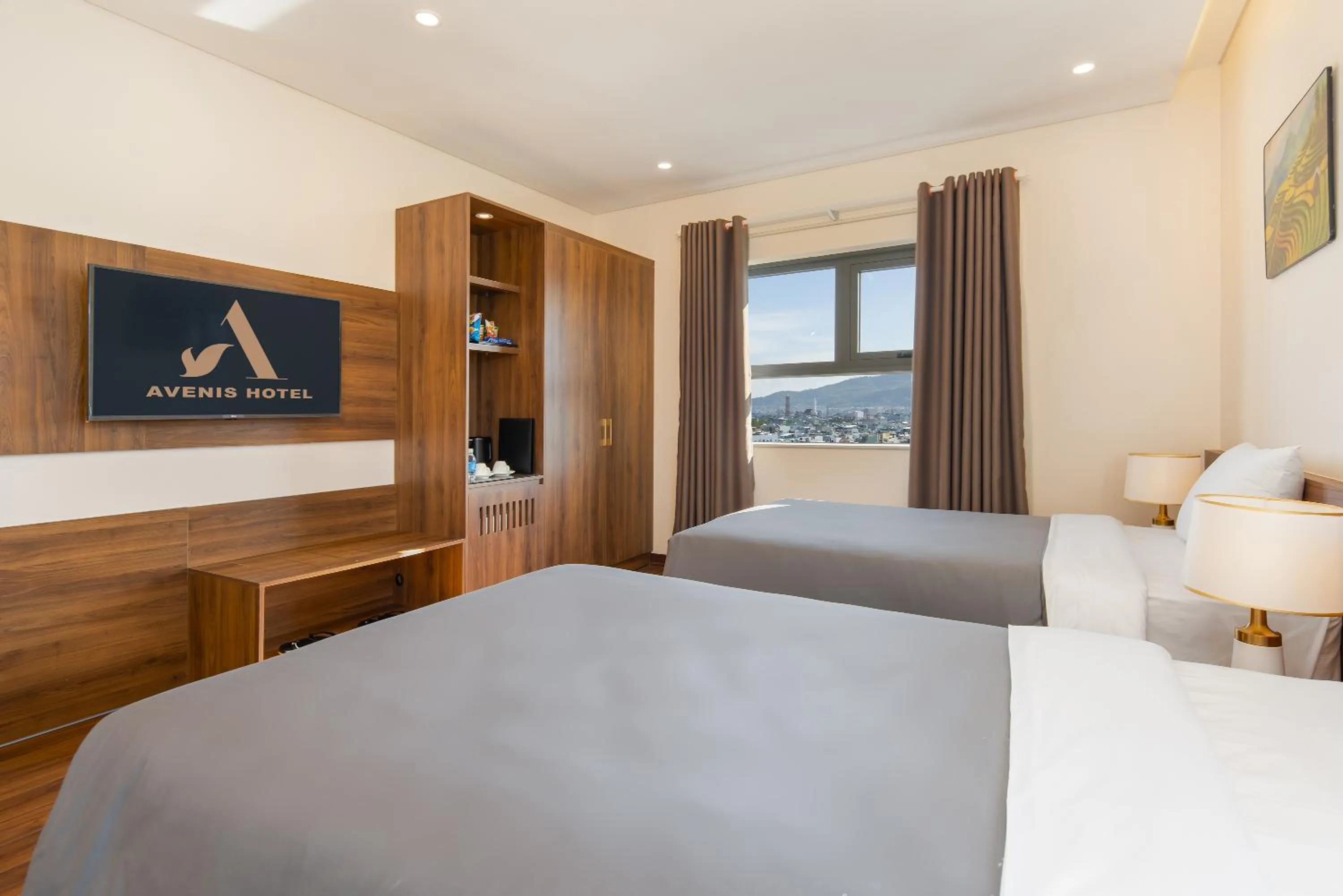 Twin Room with View in Avenis Hotel