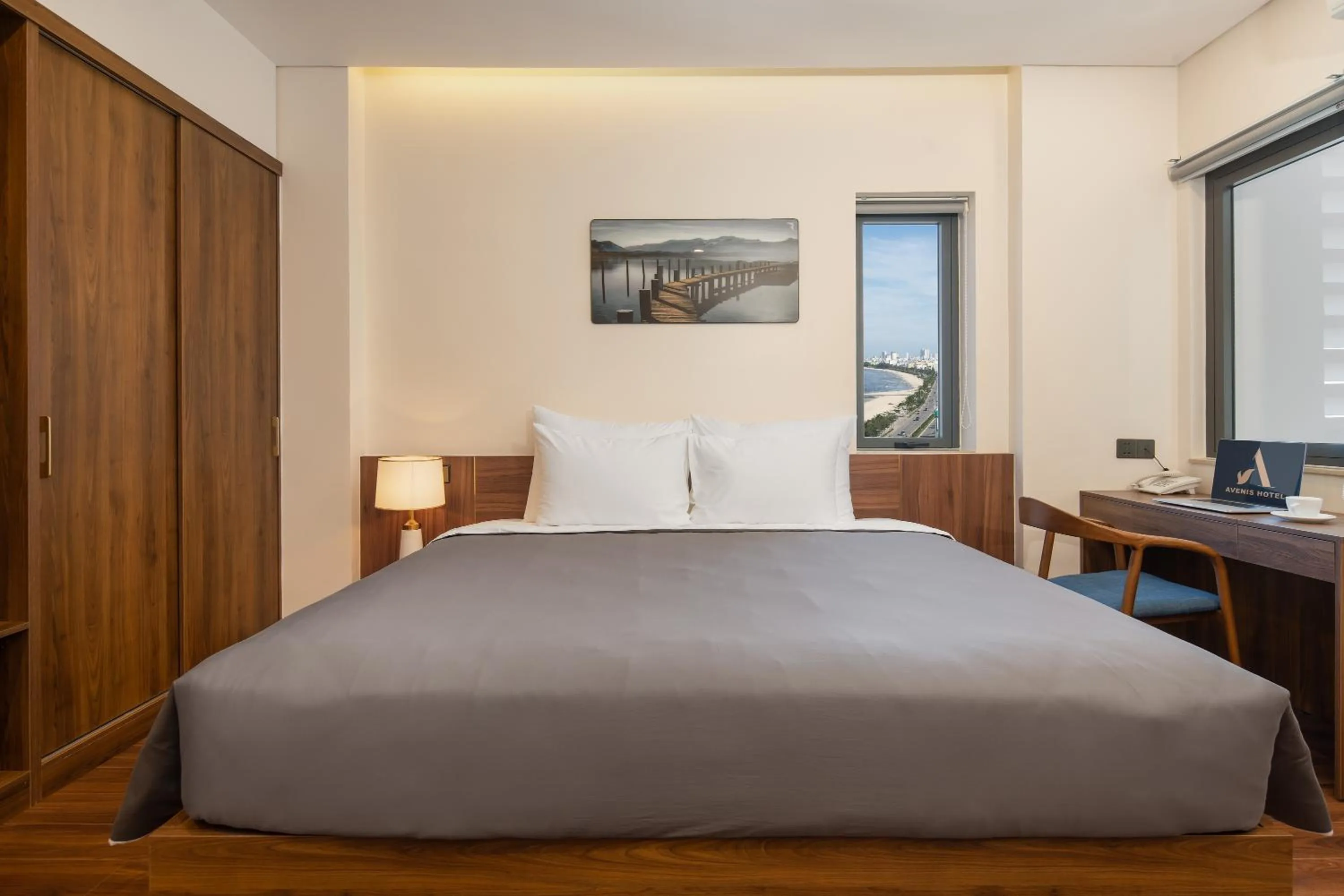 Deluxe Double Room in Avenis Hotel