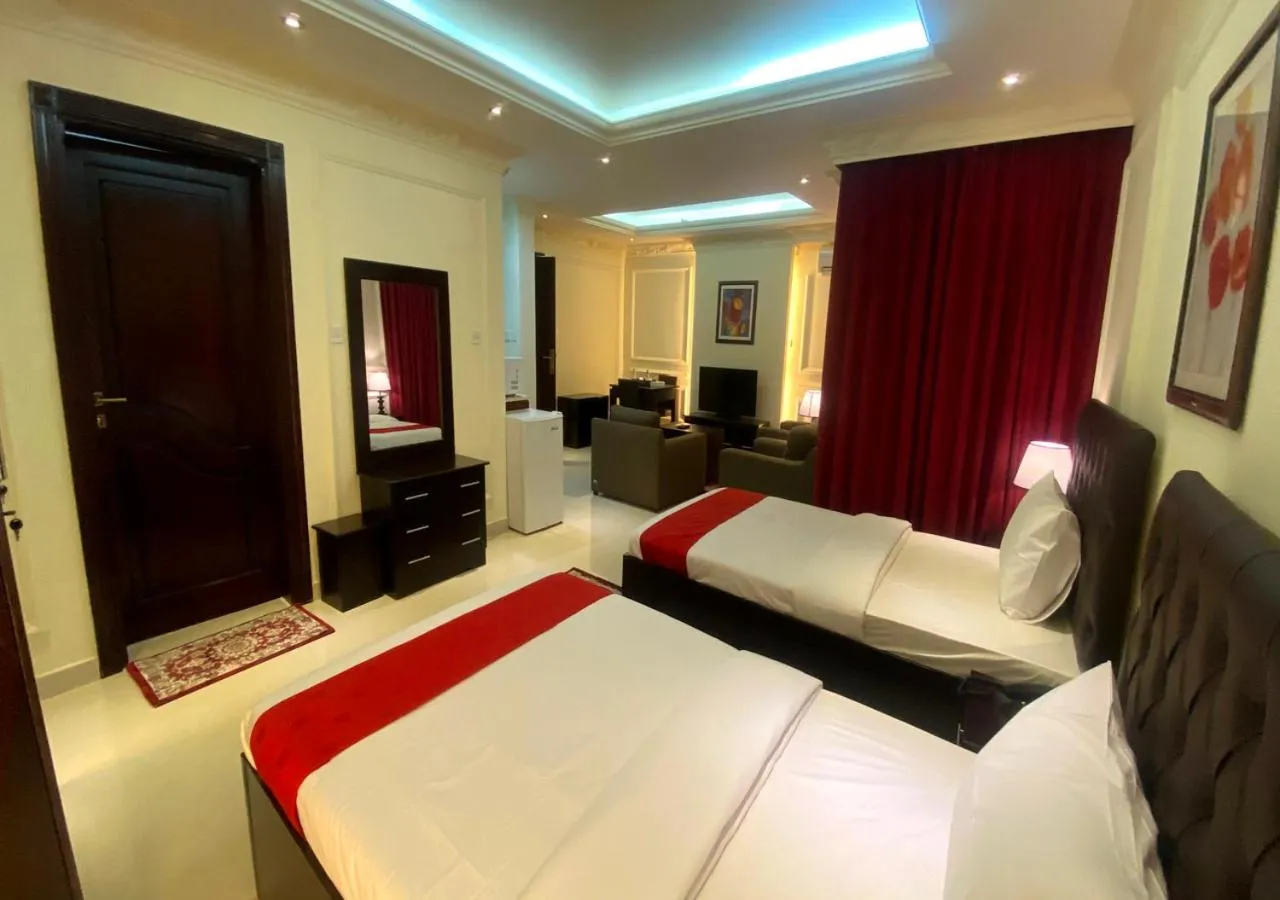 Deluxe Twin Room - single occupancy in Majestic Hotel