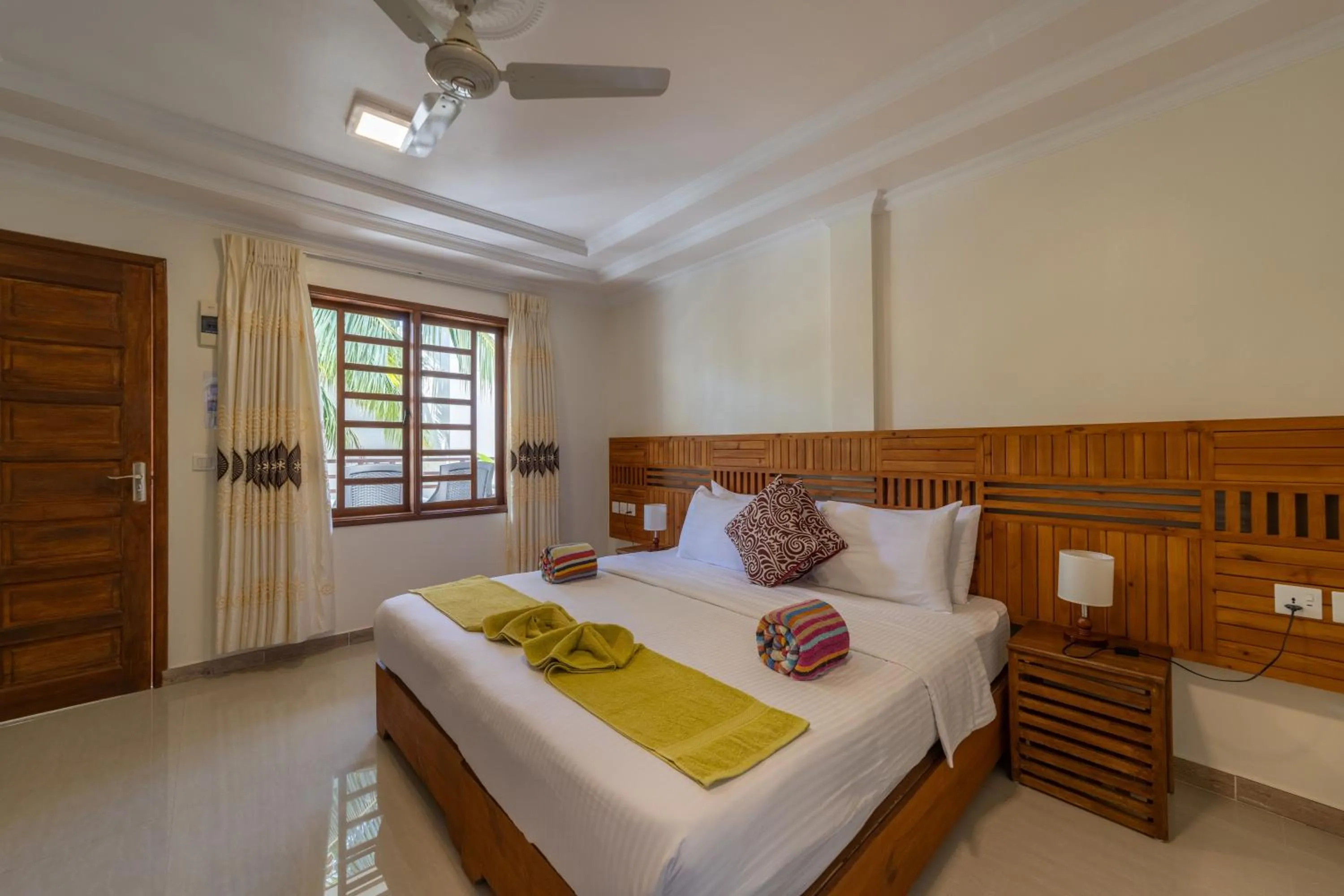 Deluxe Double Room - single occupancy in Kamadhoo Inn