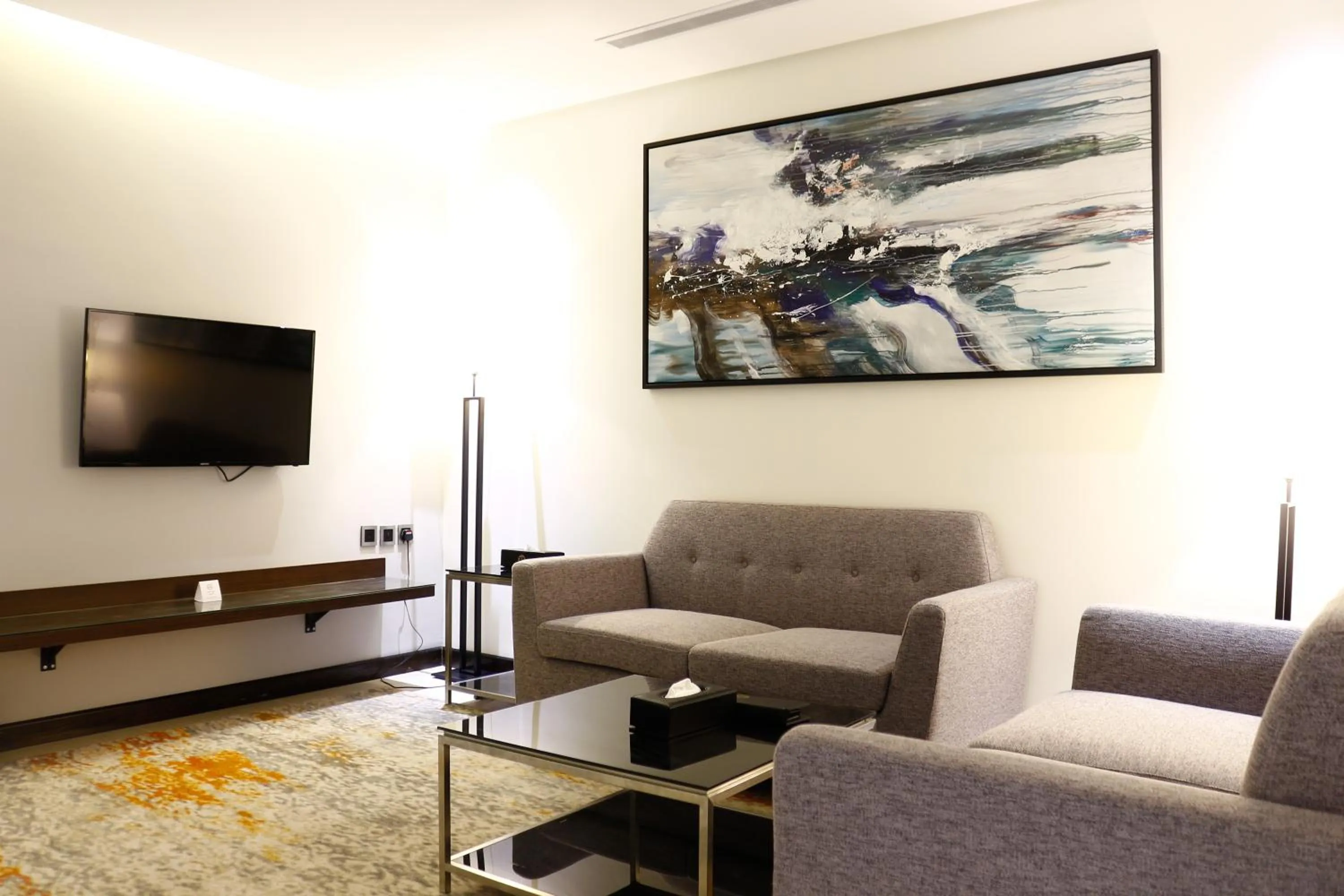 Deluxe King Suite in Iris Boutique Taif Heart