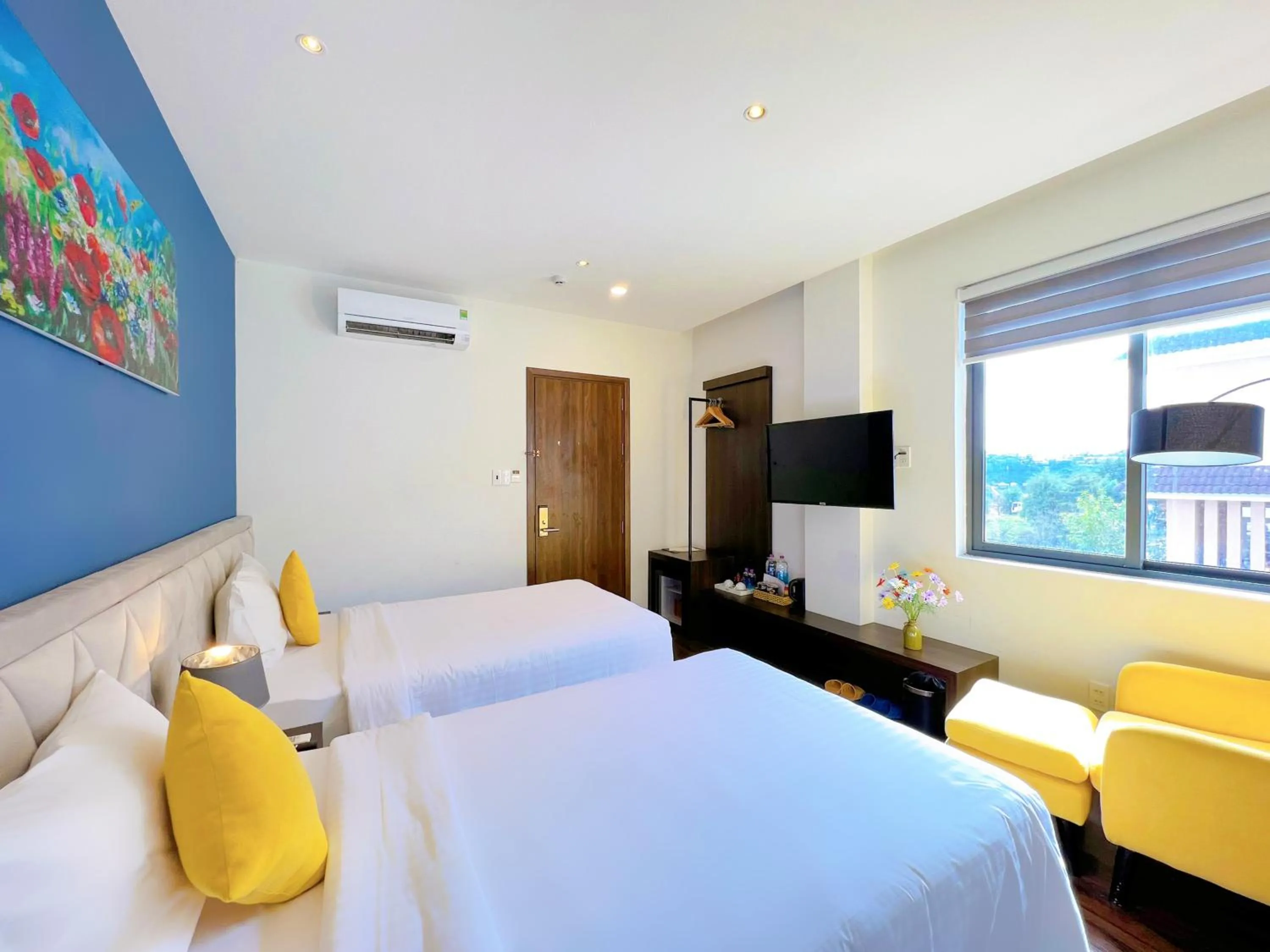 Deluxe Twin Room with Window - single occupancy in Stillus Boutique Hotel Dalat