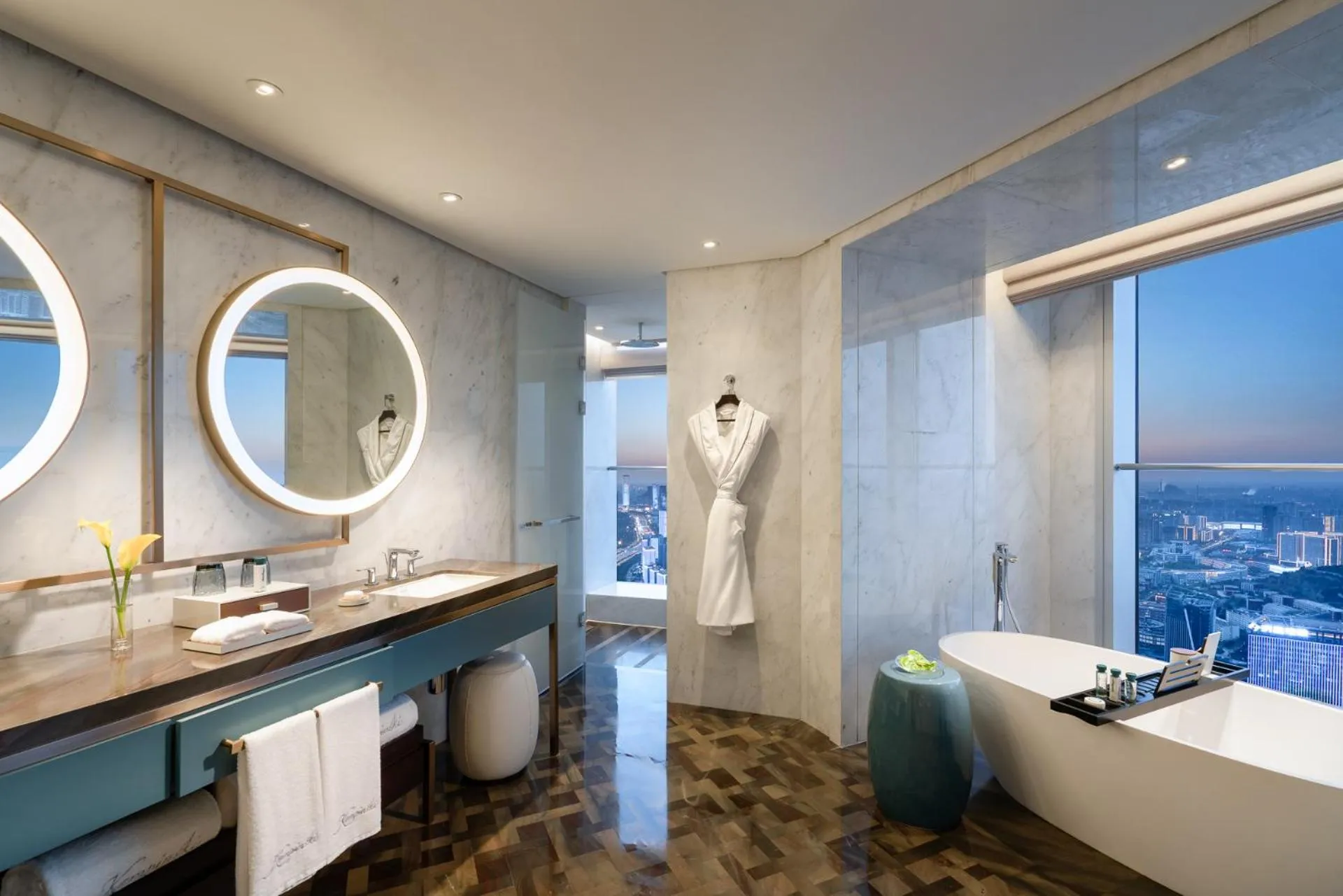 Grand Deluxe Suite	 in Kempinski Hotel Jinan