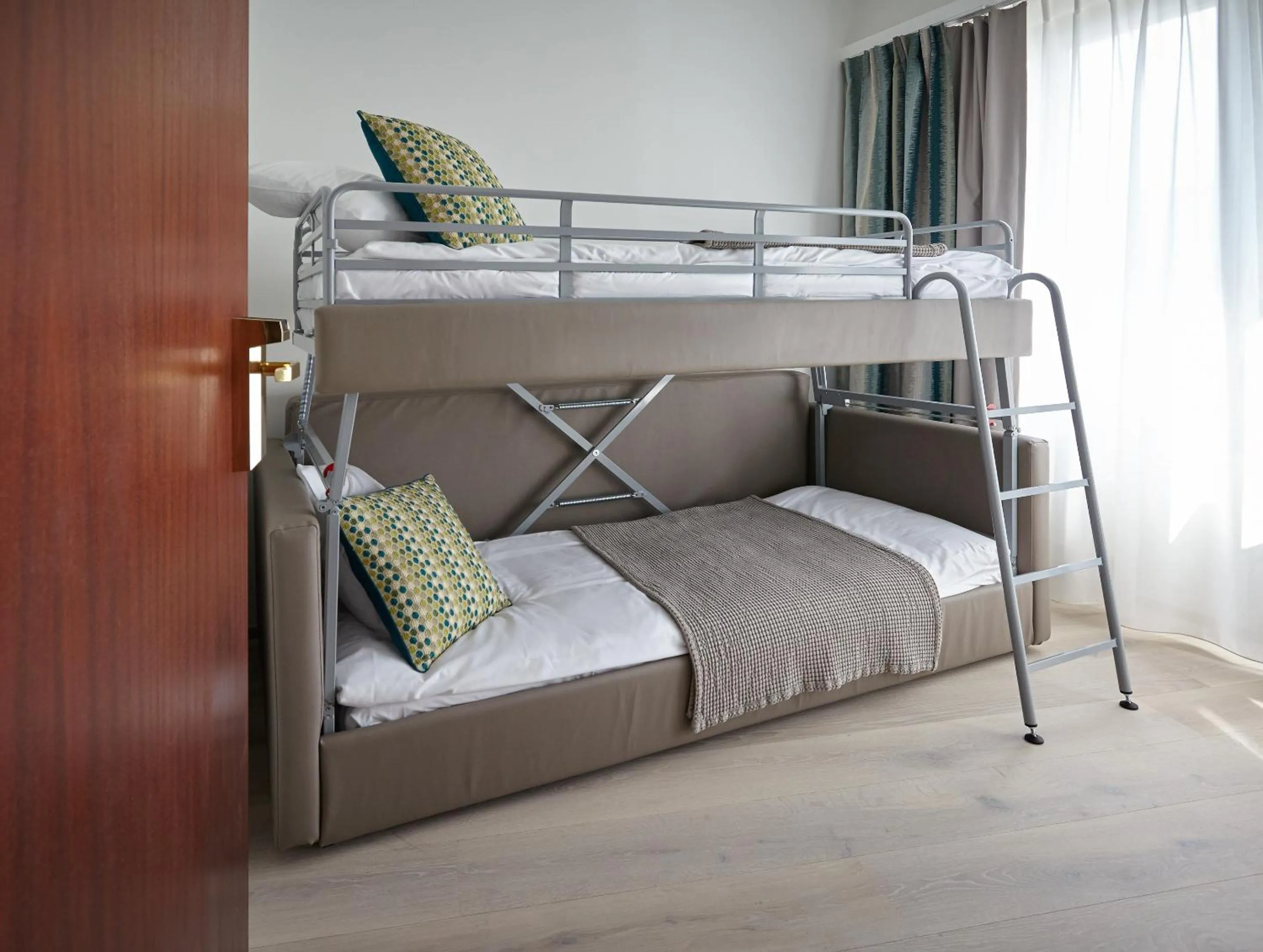 Family Room in Hotel Suisse