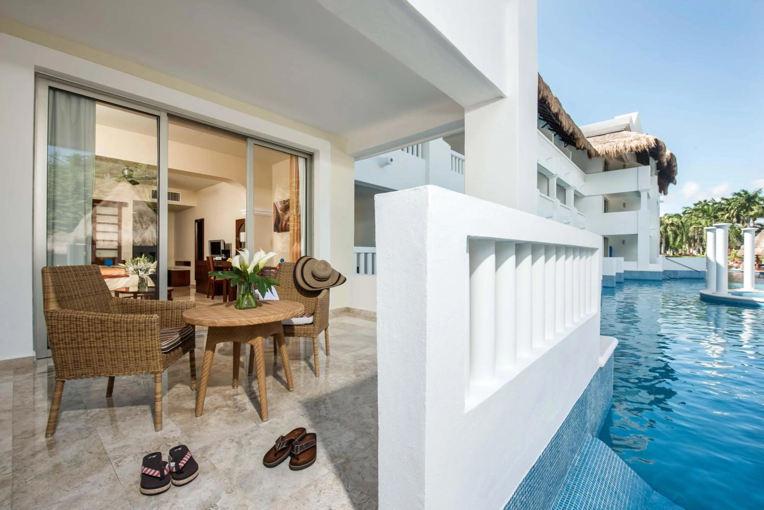 Deluxe Junior Suite with Pool Access (Only for 13+ years old) - single occupancy in Grand Sunset Princess - All Inclusive