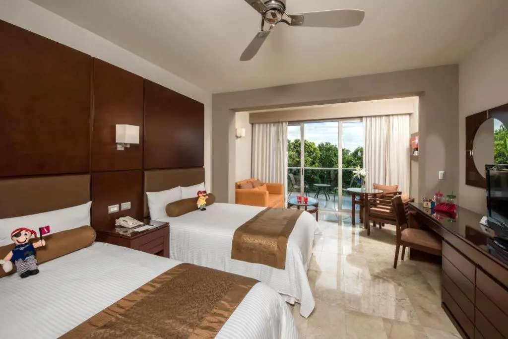 Family Club Room - single occupancy in Grand Sunset Princess - All Inclusive